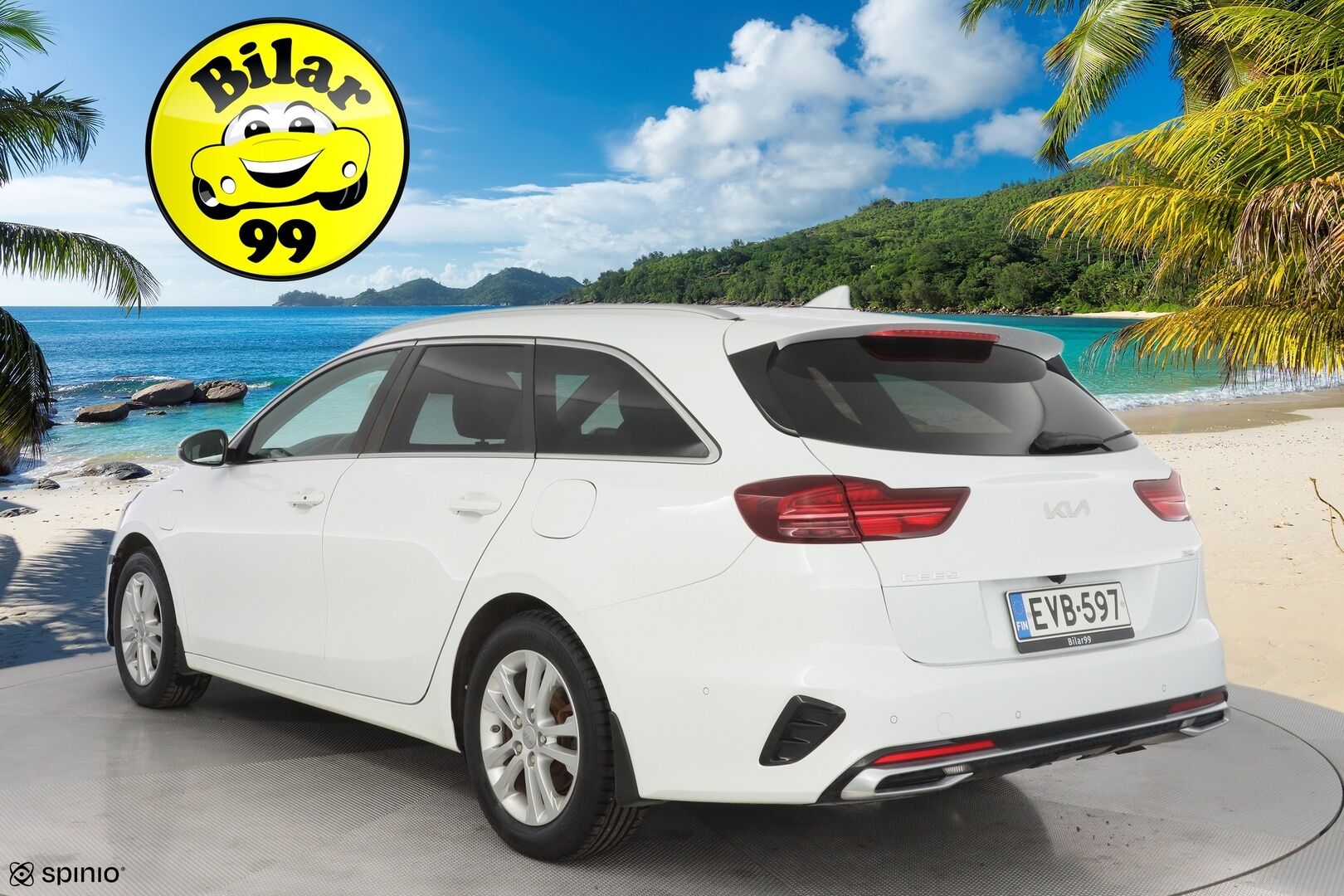 KIA CEED 2022 1,6 GDI Plug-In Hybrid Business Premium SW DCT * ACC / Kamera / Ilmastoidut nahat / Koukku / Lasikattoluukku / LED * - KATSO MIHIN POIKKEUSHINTAAN! / Kahdet renkaat aluvanteilla / Merkkihuollettu / Kattavasti varusteltu! - HULLUT AVAJAISHULINAT KORKOTARJOUS 3,29 %
