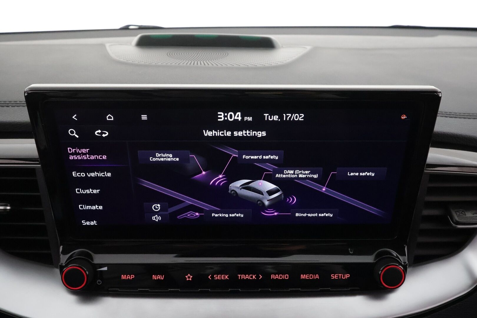 KIA CEED 2022 1,6 GDI Plug-In Hybrid Business Premium SW DCT * ACC / Kamera / Ilmastoidut nahat / Koukku / Lasikattoluukku / LED * - KATSO MIHIN POIKKEUSHINTAAN! / Kahdet renkaat aluvanteilla / Merkkihuollettu / Kattavasti varusteltu! - HULLUT AVAJAISHULINAT KORKOTARJOUS 3,29 %