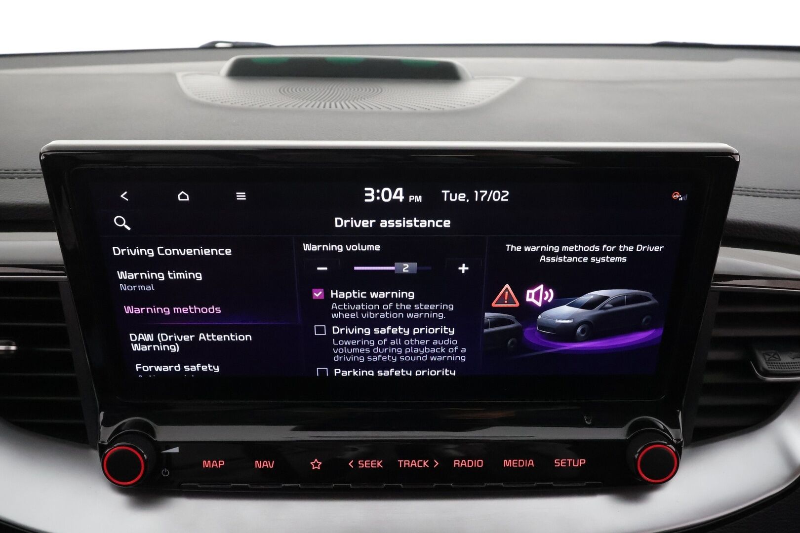 KIA CEED 2022 1,6 GDI Plug-In Hybrid Business Premium SW DCT * ACC / Kamera / Ilmastoidut nahat / Koukku / Lasikattoluukku / LED * - KATSO MIHIN POIKKEUSHINTAAN! / Kahdet renkaat aluvanteilla / Merkkihuollettu / Kattavasti varusteltu! - HULLUT AVAJAISHULINAT KORKOTARJOUS 3,29 %