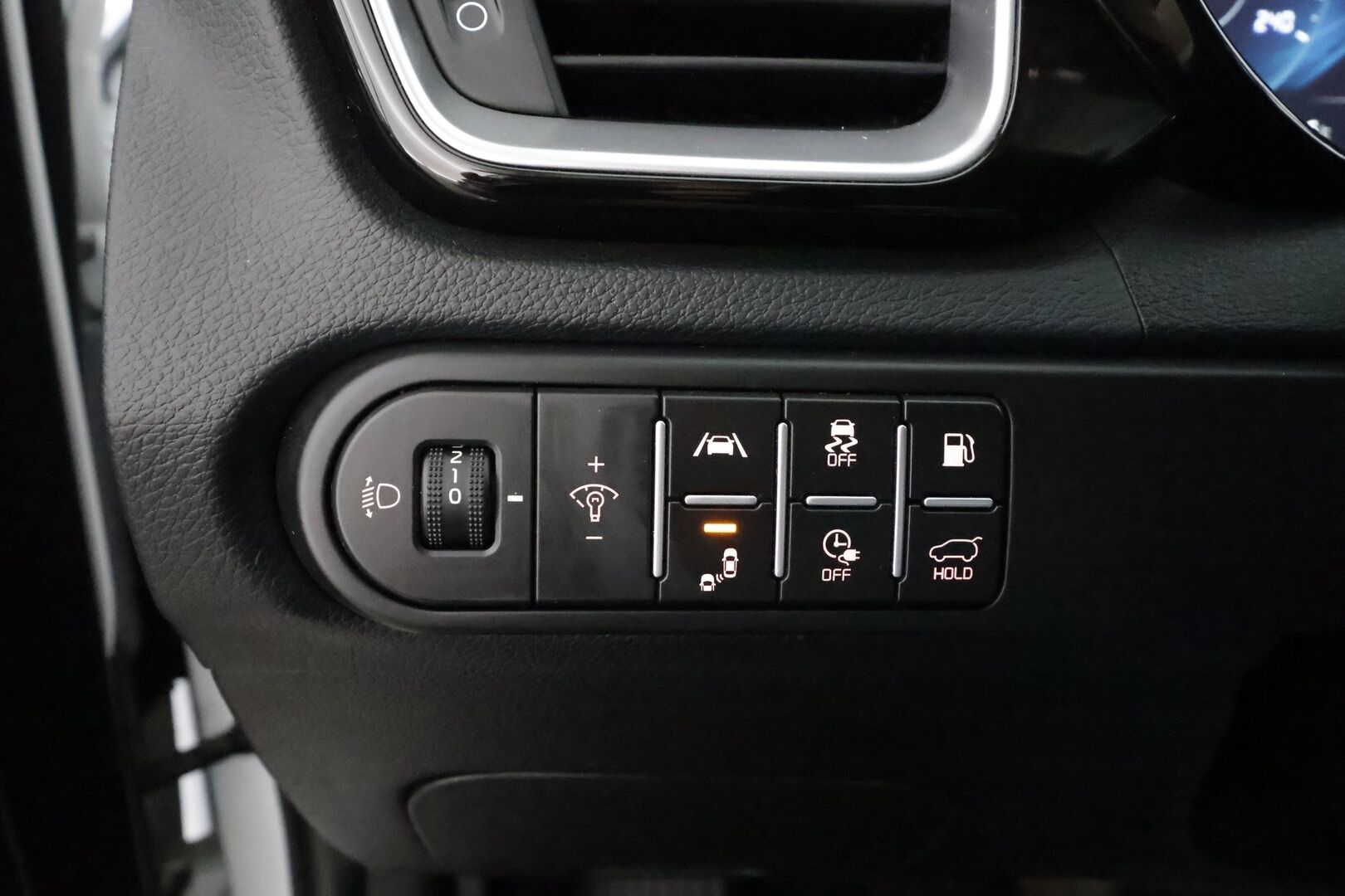 KIA CEED 2022 1,6 GDI Plug-In Hybrid Business Premium SW DCT * ACC / Kamera / Ilmastoidut nahat / Koukku / Lasikattoluukku / LED * - Kahdet renkaat aluvanteilla / Merkkihuollettu / Kattavasti varusteltu! - HULLUT AVAJAISHULINAT KORKOTARJOUS 3,29 %