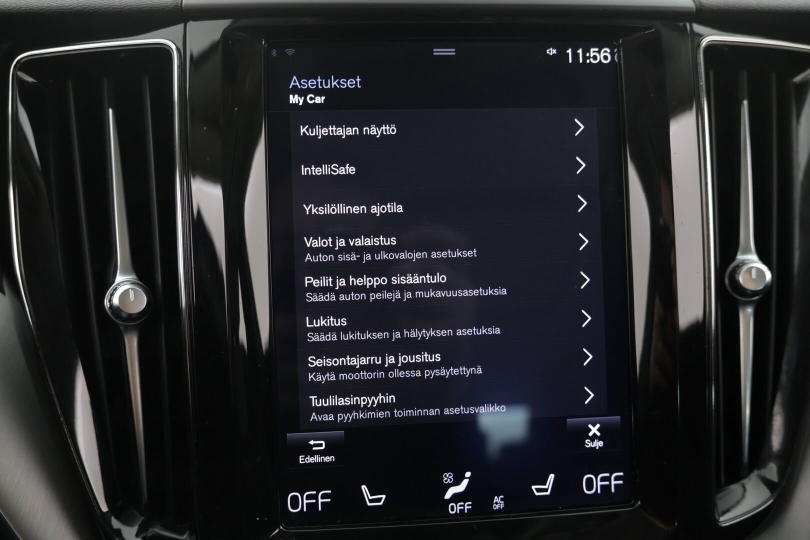 Volvo XC60 2020 T8 Recharge AWD Momentum Advanced Edition Aut. / Adapt.Vakkari / Panorama / Webasto / Vetokoukku / KeylessGo / Sähköluukku - Kattavasti varusteltu / Hyvin pidetty / Erinomainen huoltohistoria! - HULLUT AVAJAISHULINAT KORKOTARJOUS 3,29 %