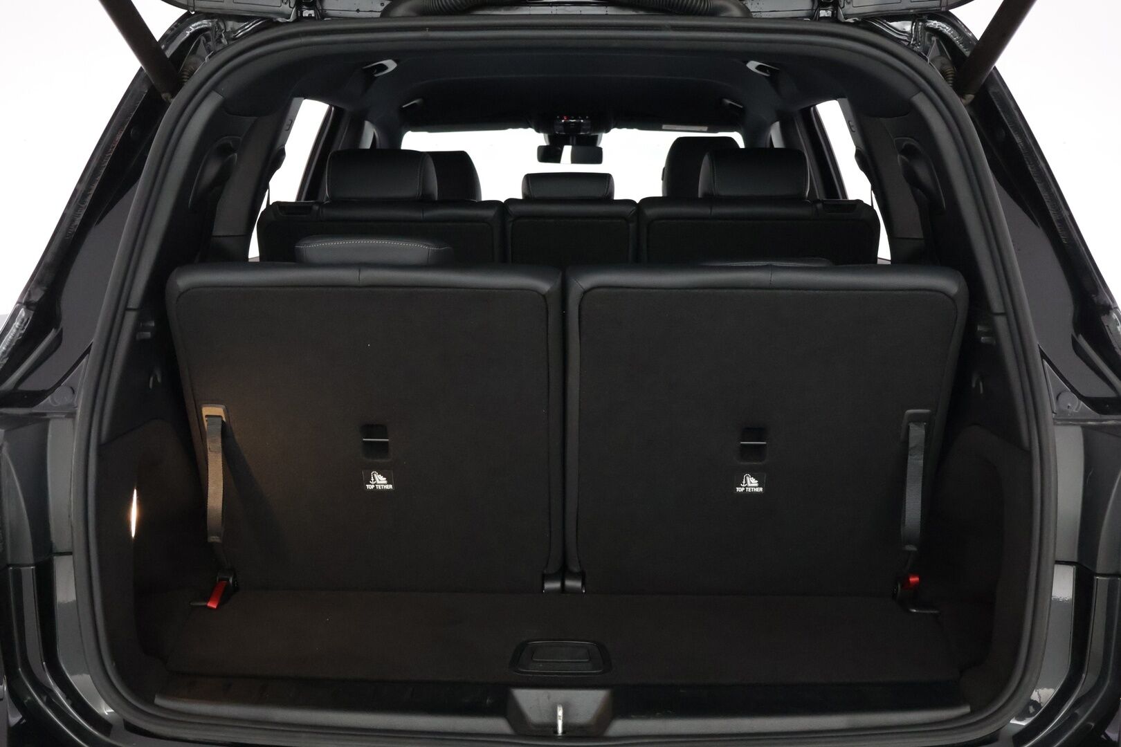 Mercedes-Benz EQB 2023 EQB 350 4MATIC AMG Line */ Merkkihuollettu / 7P / ILP / Navi / P.kamera / Ambient / 2x renkaat&vanteet /* - NÄYTTÄVÄ SEKÄ TILAVA / 2X RENKAAT&VANTEET