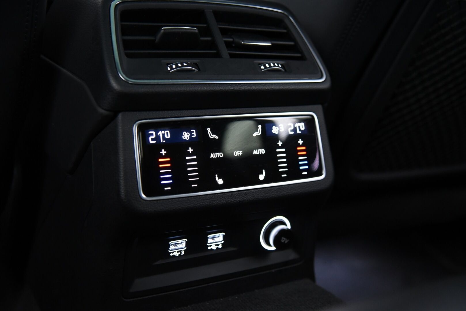 Audi A7 2020 Business Sport 55 TFSI e quattro S tronic S-Line / HD Matrix Laser / B&O / HUD / Adapt.vak / Timanttinahat - Muistipenkki / Imuovet / P-kamera / Panorama / Koukku