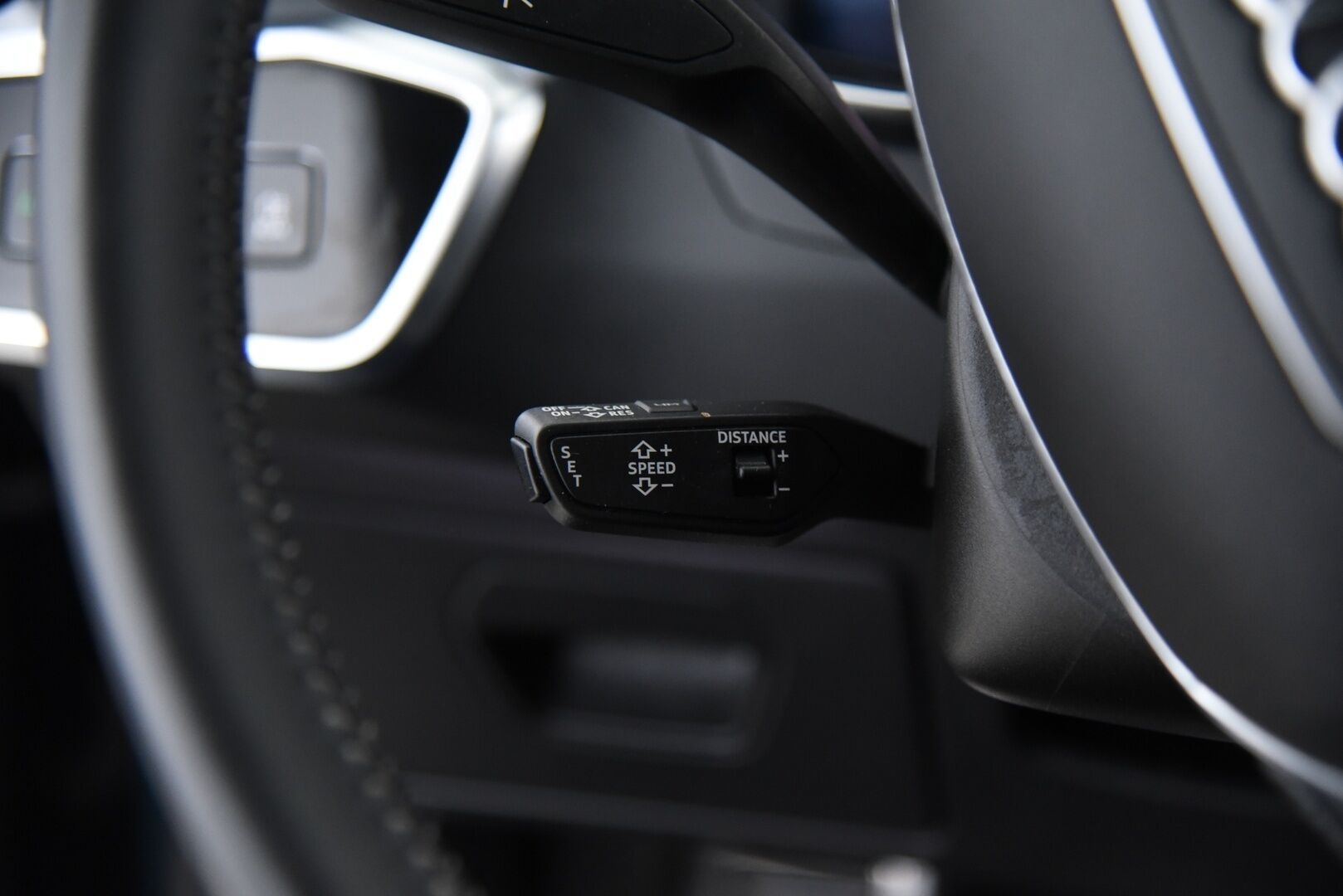 Audi A7 2020 Business Sport 55 TFSI e quattro S tronic S-Line * Koukku / HD Matrix Laser / B&O / HUD / Adapt.vak / Timanttinahat * - Muistipenkki / Imuovet / P-kamera / Panorama / Hienot varusteet - HULLU BLACKWEEK KORKOTARJOUS 2,49%