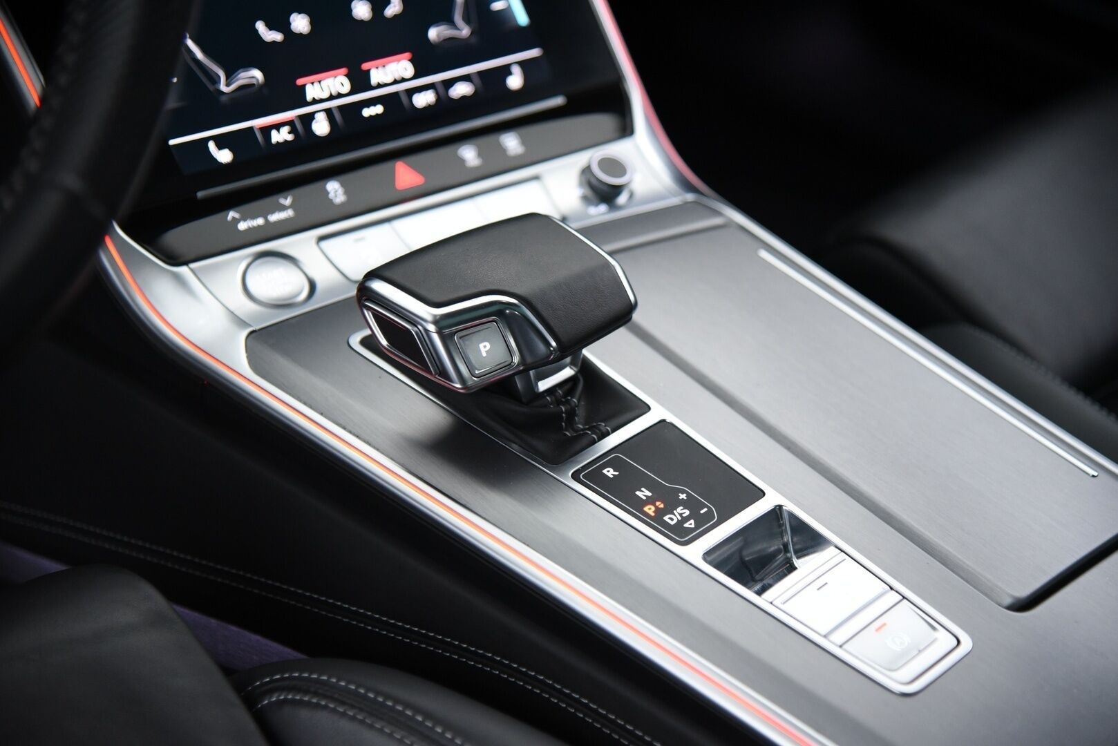 Audi A7 2020 Business Sport 55 TFSI e quattro S tronic S-Line * Koukku / HD Matrix Laser / B&O / HUD / Adapt.vak / Timanttinahat * - Muistipenkki / Imuovet / P-kamera / Panorama / Hienot varusteet - HULLU BLACKWEEK KORKOTARJOUS 2,49%
