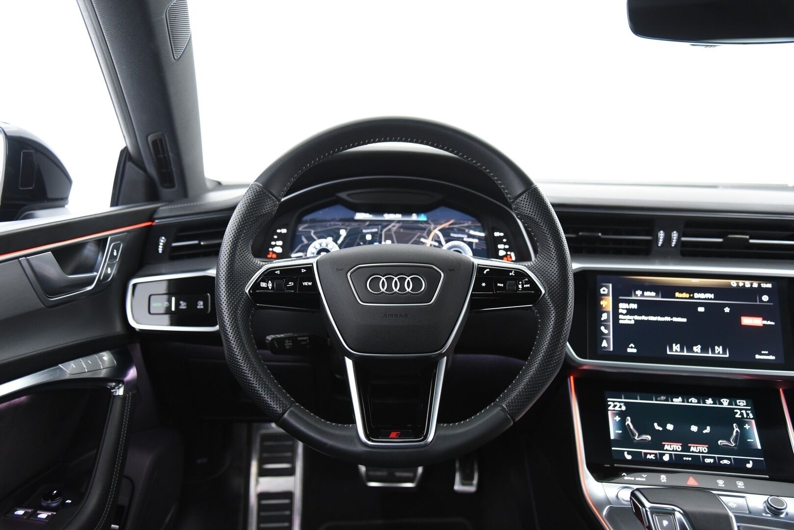 Audi A7 2020 Business Sport 55 TFSI e quattro S tronic S-Line * Koukku / HD Matrix Laser / B&O / HUD / Adapt.vak / Timanttinahat * - Muistipenkki / Imuovet / P-kamera / Panorama / Hienot varusteet - HULLU BLACKWEEK KORKOTARJOUS 2,49%