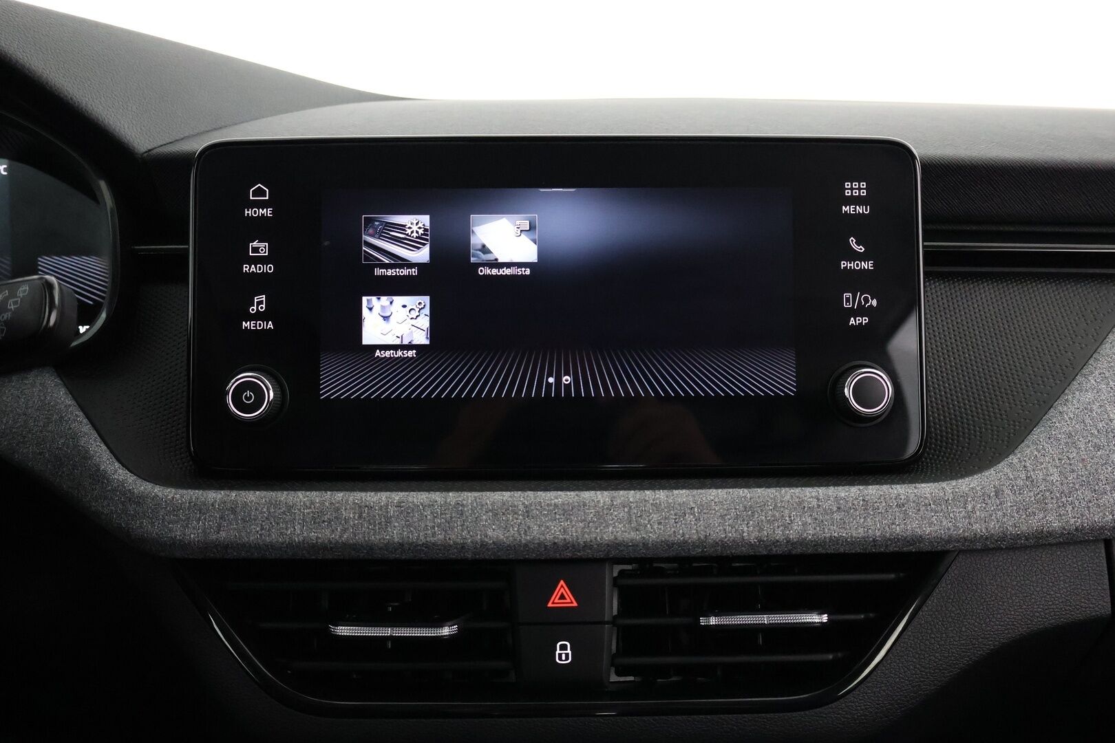 Skoda Kamiq 2024 1.0 TSI 116 Selection DSG Autom. - 1.Omist - Suomi-Auto | Vakkari | P-kamera | LED | Keyless | Lämpöratti | Merkkihuollettu