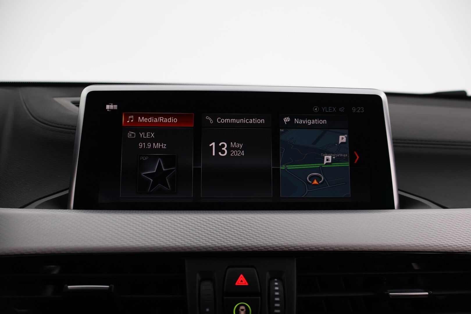 BMW X2 2021 xDrive 25e M Sport - *Shadowline / Comfort Access / Sähk.Esilämmitin / Sporttipenkit / Peruutuskamera / Navigointi / Sähköluukku*