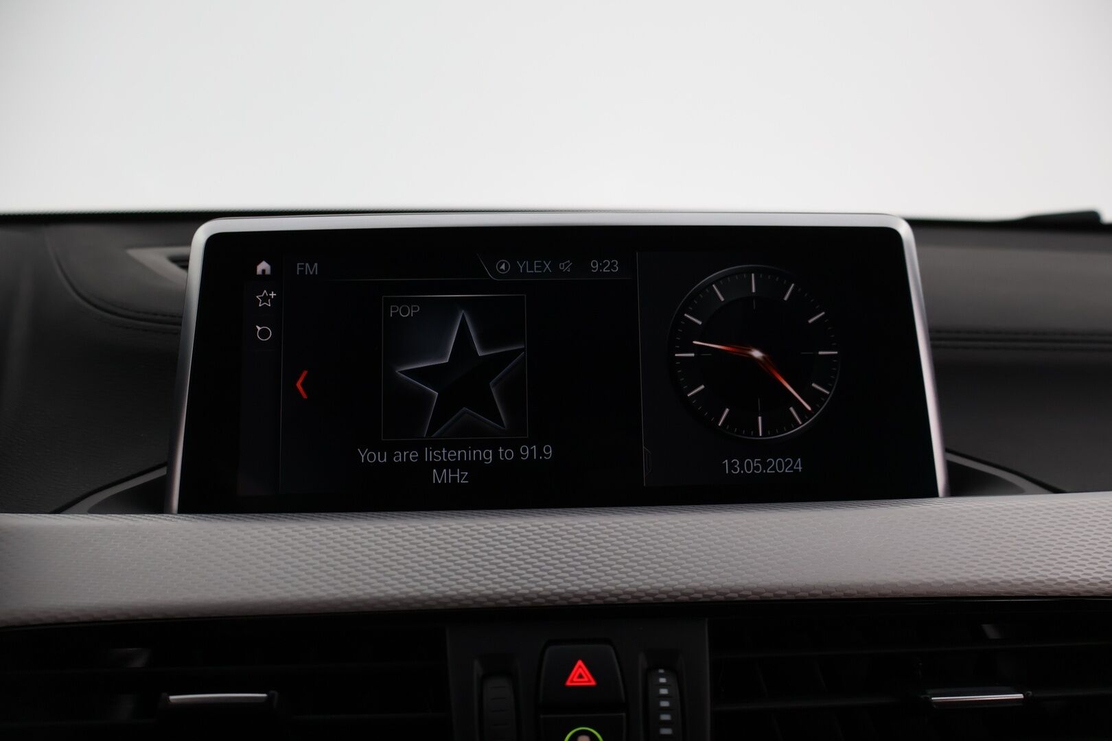 BMW X2 2021 xDrive 25e M Sport - *Shadowline / Comfort Access / Sähk.Esilämmitin / Sporttipenkit / Peruutuskamera / Navigointi / Sähköluukku*