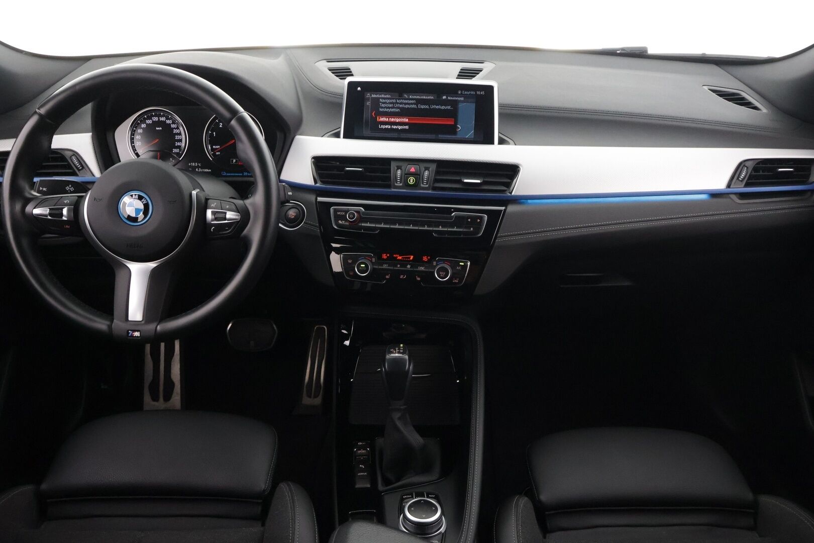 BMW X2 2021 xDrive 25e M Sport - *Shadowline / Comfort Access / Sähk.Esilämmitin / Sporttipenkit / Peruutuskamera / Navigointi / Sähköluukku*