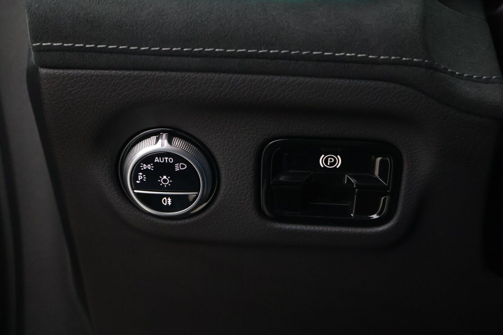MERCEDES-BENZ EQE 2022 350+ AMG Line - 2,99 % KORKOTARJOUS TÄHÄN AUTOON - */ Adapt.Vakkari / Burmester / 360° Kamera / Muistipaketti / Digital-LED / Koukku / Juuri saapunut /*