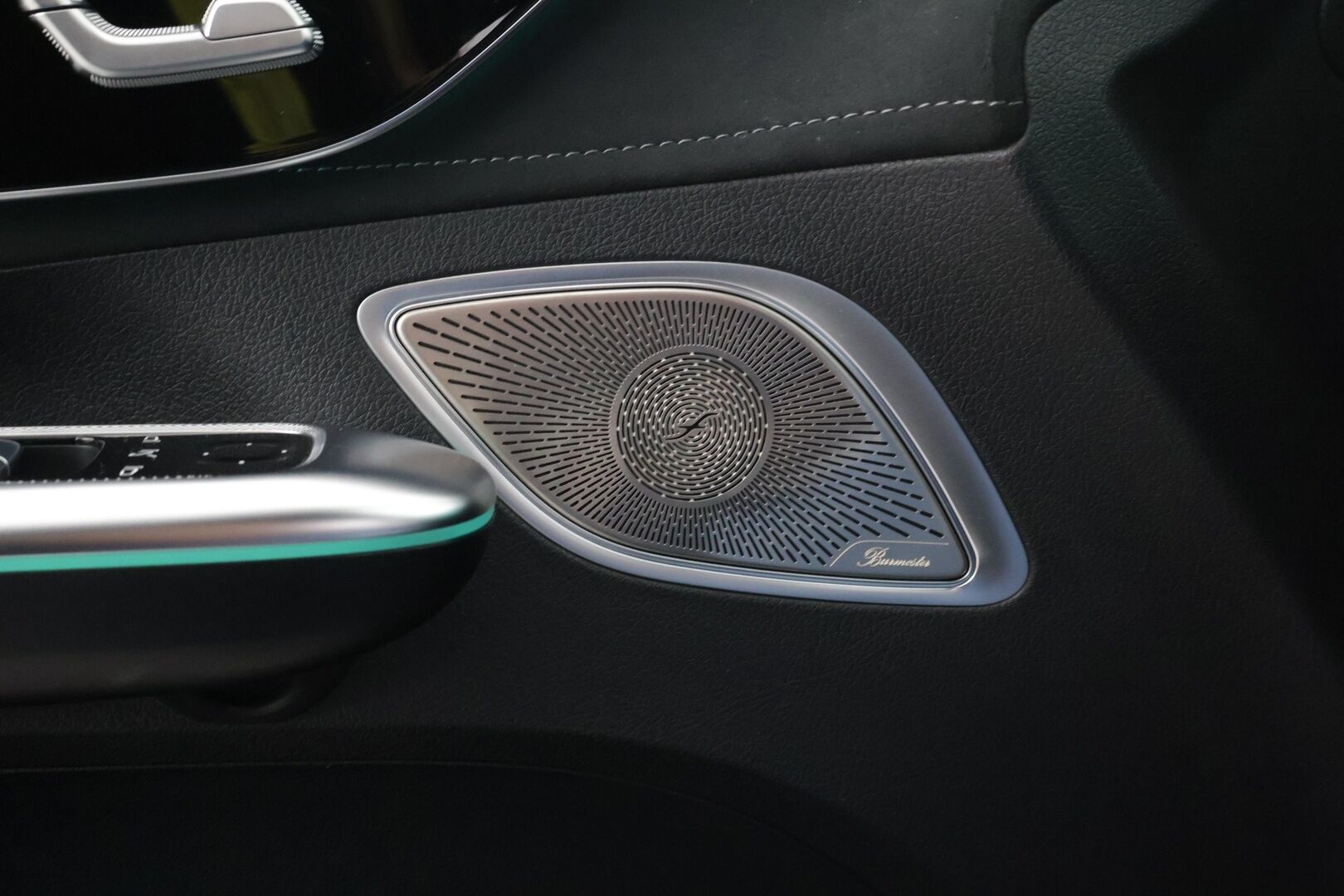 MERCEDES-BENZ EQE 2022 350+ AMG Line - 2,99 % KORKOTARJOUS TÄHÄN AUTOON - */ Adapt.Vakkari / Burmester / 360° Kamera / Muistipaketti / Digital-LED / Koukku / Juuri saapunut /*