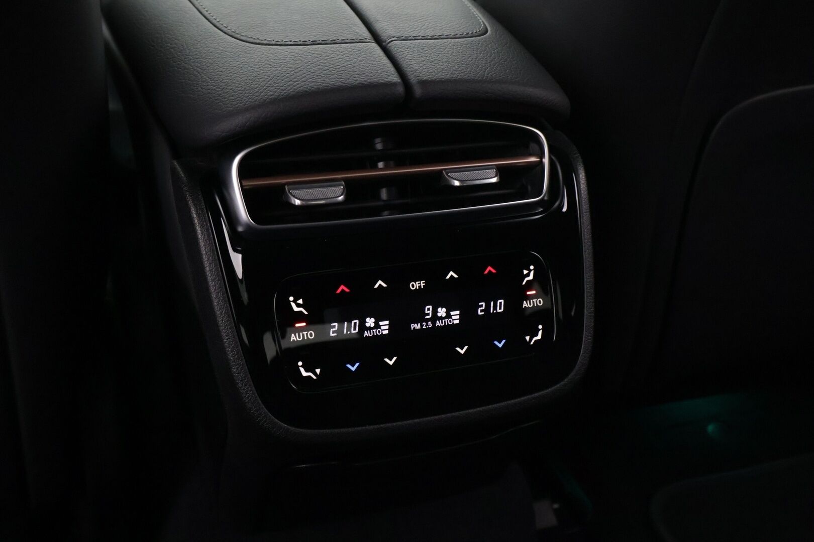 MERCEDES-BENZ EQE 2022 350+ AMG Line - 2,99 % KORKOTARJOUS TÄHÄN AUTOON - */ Adapt.Vakkari / Burmester / 360° Kamera / Muistipaketti / Digital-LED / Koukku / Juuri saapunut /*