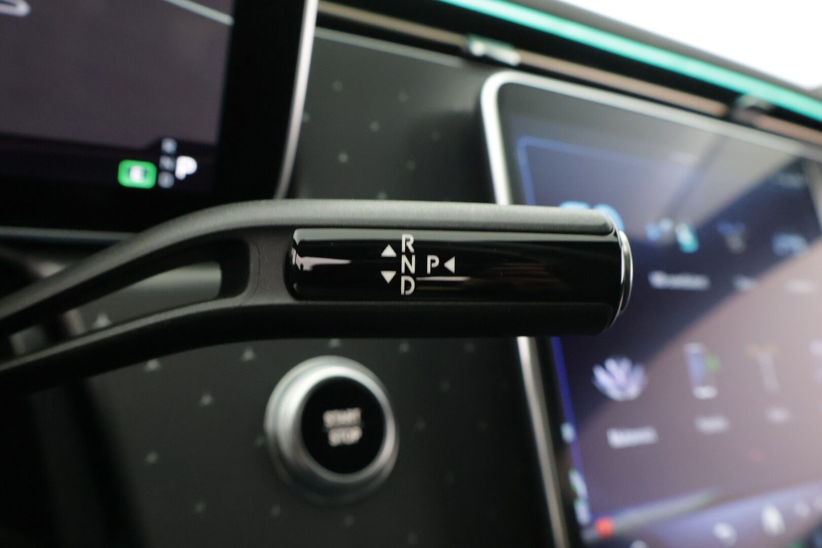 MERCEDES-BENZ EQE 2022 350+ AMG Line - 2,99 % KORKOTARJOUS TÄHÄN AUTOON - */ Adapt.Vakkari / Burmester / 360° Kamera / Muistipaketti / Digital-LED / Koukku / Juuri saapunut /*