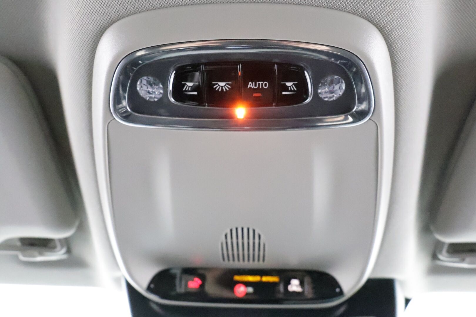 Volvo V90 2020 T8 TwE AWD Momentum aut *Webasto / Pilot Assist / Koukku / Tutkat / Navi / LED-valot / Puolinahkasisusta / KeylessGo* - Suomen edullisin T8! / Kahdet renkaat alumiinivantein / Merkkihistoria! / Jakohihna 92tkm / Jarruremontti 6/24