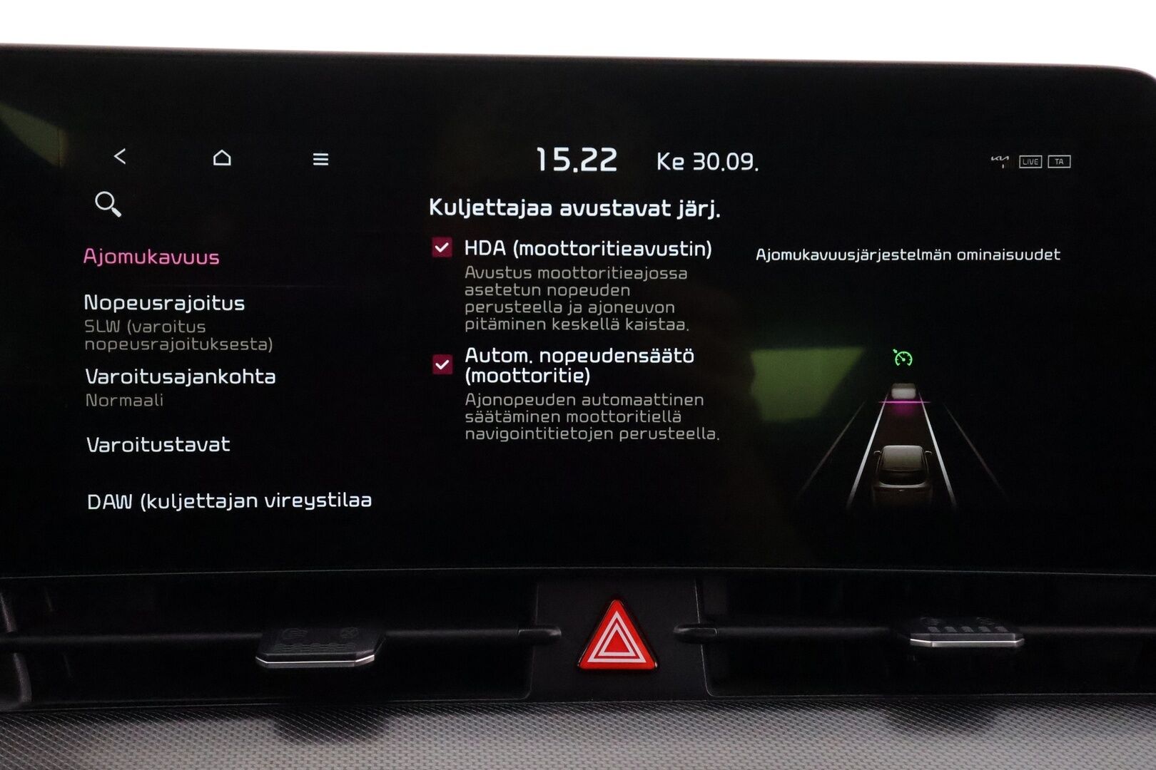 Kia Sportage 2022 1,6 T-GDI AWD Plug-in Hybrid Business Premium AT 265hv - | ACC | LED | 360 | Sähköpenkit | Navi | Katveavustin | Kaistavahti | Keyless | Apple&Android | Ratinlämmitys | Merkkihuollot | 2x Latauskaapelit |  Kahdet renkaat |