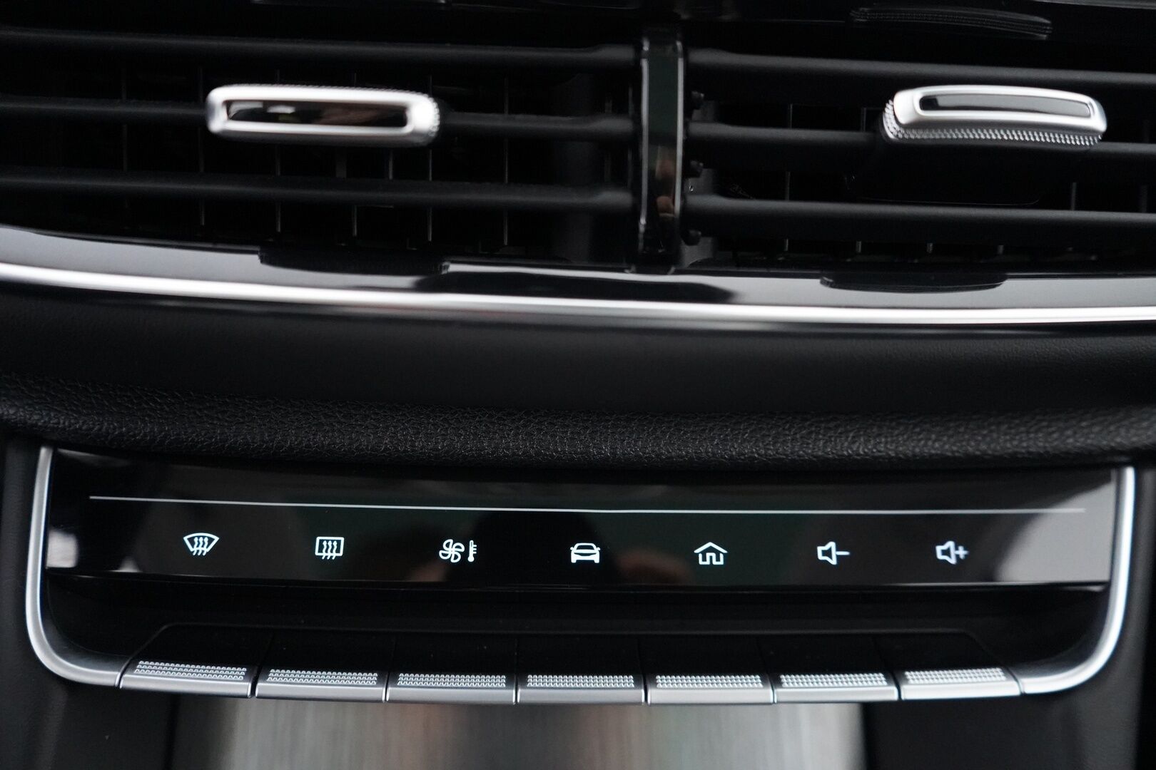 MG EHS 2022 Plug-in Hybrid Luxury *Panorama / Adapt.Vakkari / Nahat / 360-Kamera*