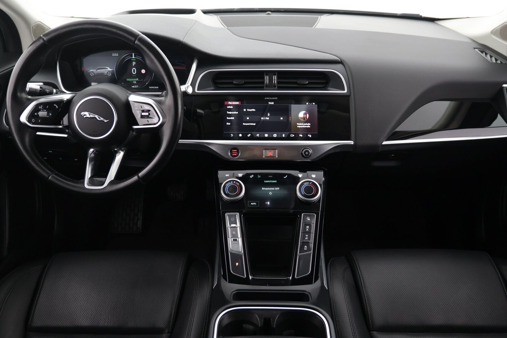 Jaguar I-PACE 2018 First Edition ** Myydään huutokaupat.com - | Meridian | Nahkaverhoilu | Lasikatto |