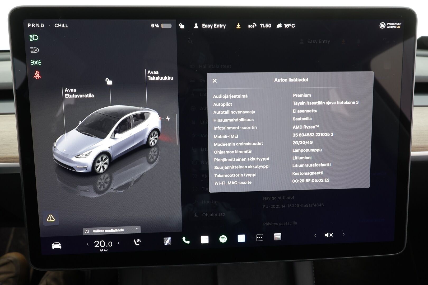 Tesla Model Y 2024 RWD * Koukku / ILP / ACC / Lasikatto / Matrix-LED / P.Kamera / Muistipenkki / Premium Audio / Navi / Kaistavahti * - 1-om Suomi-auto / 2x Latauskaapelit