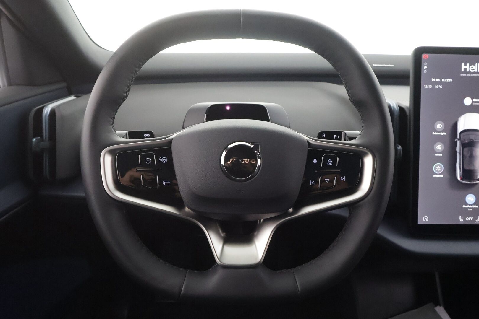 Volvo EX30 2025 Twin Performance Plus - | ACC | ILP | Harman/Kardon | Muistipenkki | Sähköpenkit | Pilot Assist | BLIS | P.kamera | Keyless | LED | 2x renkaat aluin | 1-om suomiauto | 