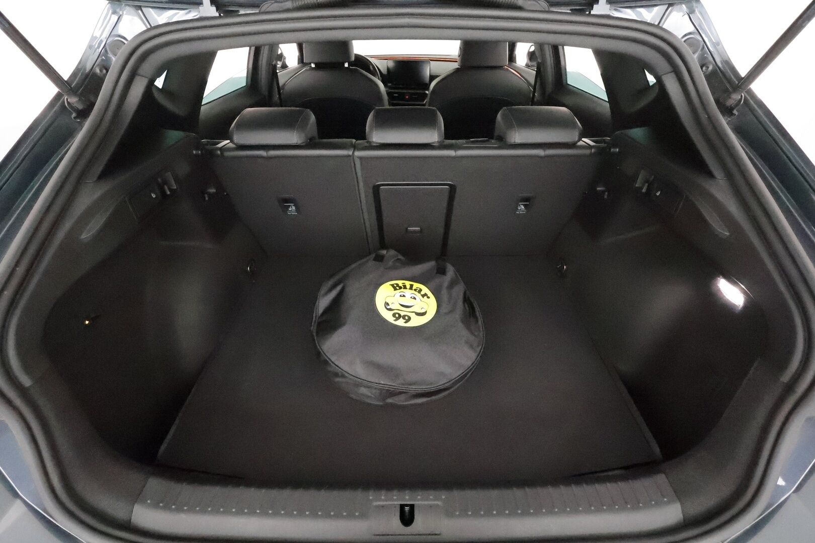 Cupra Formentor 2021 VZ 1.4 PHEV 180 kW e-HYBRID DSG **Adapt.vakkari / P.kamera / Koukku / Digimittaristo / Sporttipenkit / KeylessGo** - Akku kuntotarkastettu / Kahdet renkaat aluvanteilla 