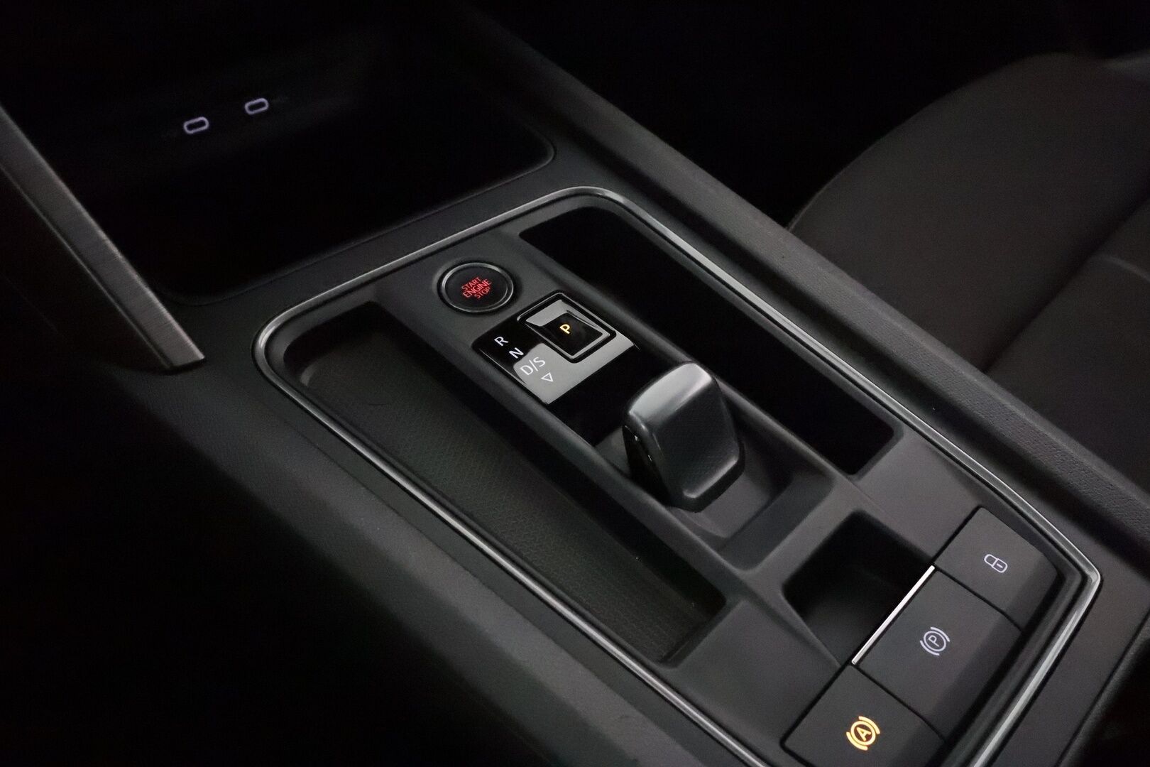 Cupra Formentor 2021 VZ 1.4 PHEV 180 kW e-HYBRID DSG **Adapt.vakkari / P.kamera / Koukku / Digimittaristo / Sporttipenkit / KeylessGo** - Akku kuntotarkastettu / Kahdet renkaat aluvanteilla 