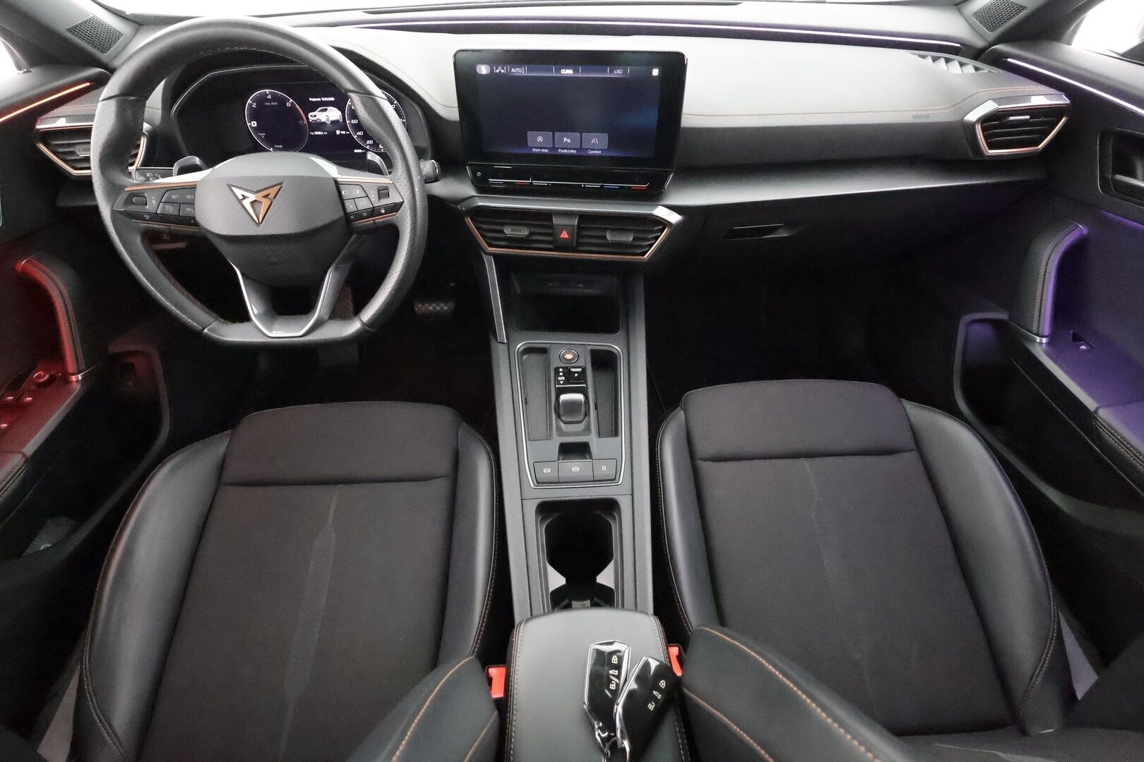 Cupra Formentor 2021 VZ 1.4 PHEV 180 kW e-HYBRID DSG * Koukku / ACC / LED / P.kamera / Digimittaristo / Keyless * - Akku kuntotarkastettu / Kahdet renkaat aluvanteilla / Merkkihuollot / 2x Latauskaapelit 