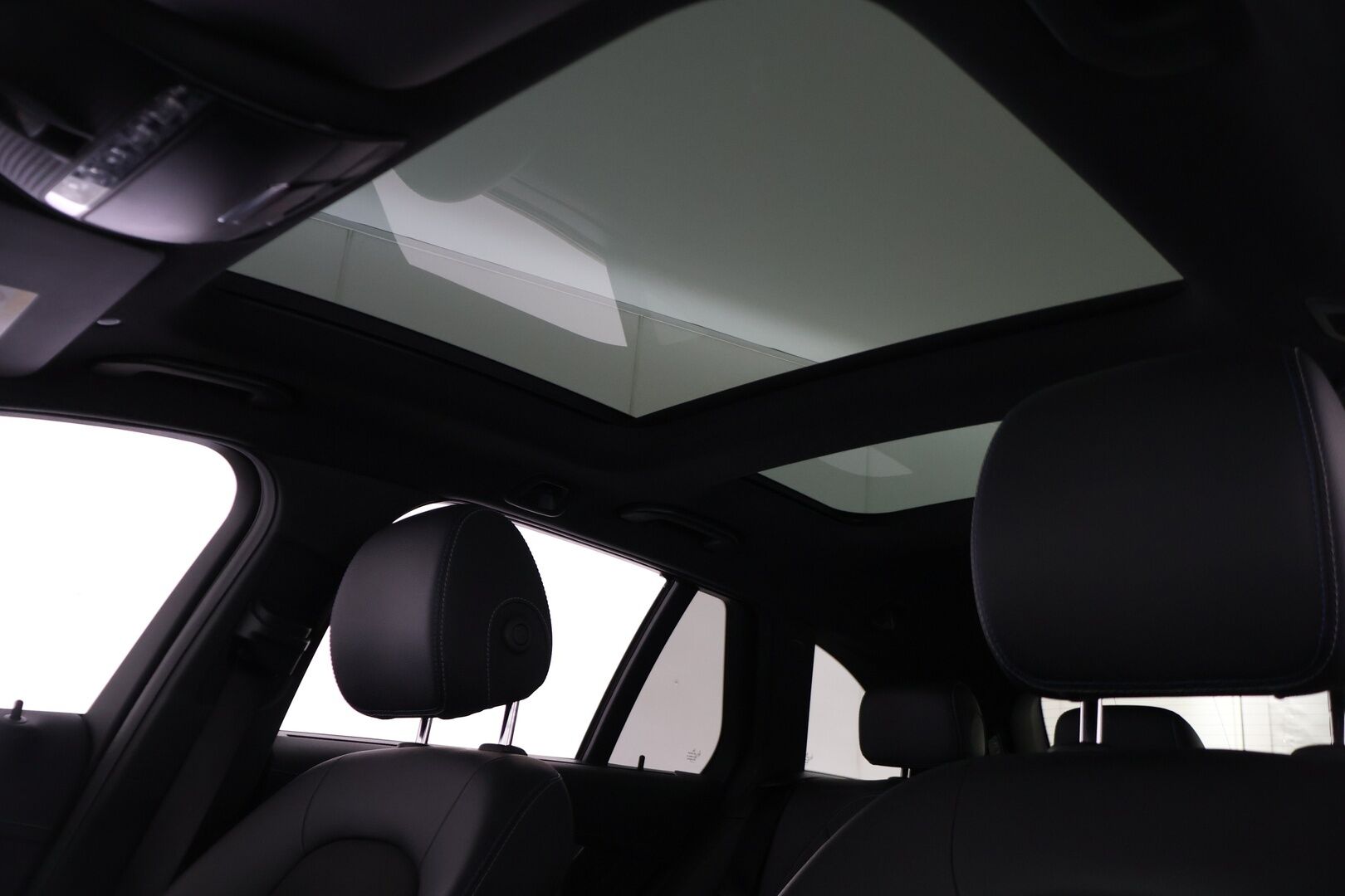 Mercedes-Benz C 2021 300 e T A Business AMG Night Edition EQ Power - *Adapt vakkari | Panorama | Ambient | Carplay | Navi | P.kamera | 2x renkaat*