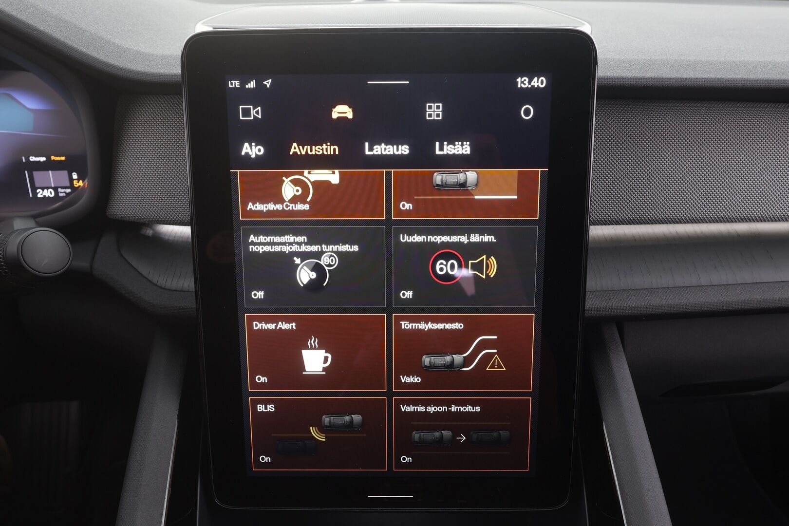 Polestar 2 2025 Long range Dual motor Plus Pack - | Pilot assist | ILP | Koukku | LED | 360-Kamera | Muistipenkki | High performance audio | Lasikatto | Sporttipenkit | Keyless | Apple&Android | 1.Om Suomi-auto | Merkkihuollettu | Kahdet Renkaat |