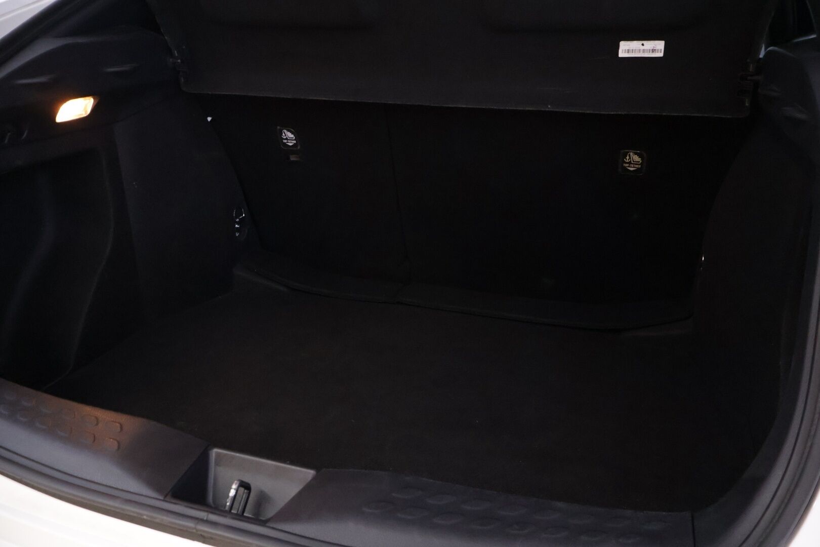 Toyota C-HR 2019 1,8 Hybrid Premium *ACC / Nahkasisusta / Tutkat / Kamera / BLIS / KeyLessGo / Navi / Ratinlämmitin* - Merkkihuollettu siisti kuntoinen C-HR kaksilla renkailla ja vanteilla! - HULLUT AVAJAISHULINAT KORKOTARJOUS 3,29 %