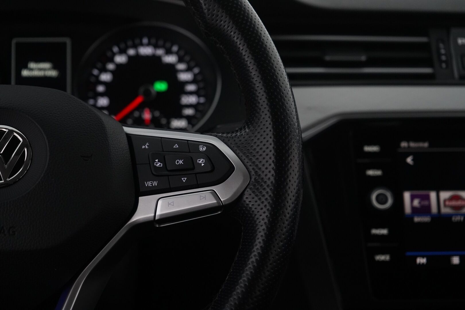 Volkswagen Passat 2020 Variant GTE Plug-In Hybrid 160 kW DSG-automaatti *ACC / Webasto / Puolinahat / Sähkökontti / Koukku* - Viimesin huolto 151tkm / Kahdet OEM Vanteet / Merkkihuollot