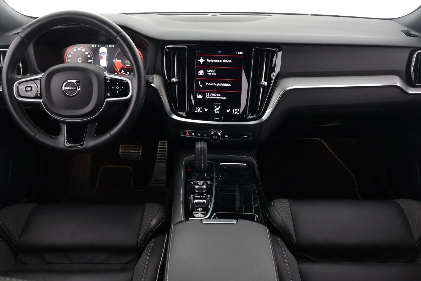 Volvo V60 2021 T6 TwE AWD R-Design aut - 3,99 % KORKOTARJOUS TÄHÄN AUTOON - Webasto / Adapt. Vakkari / P-Kamera / Sport-penkit / Sähköpenkki muistilla / Juuri huollettu ! 