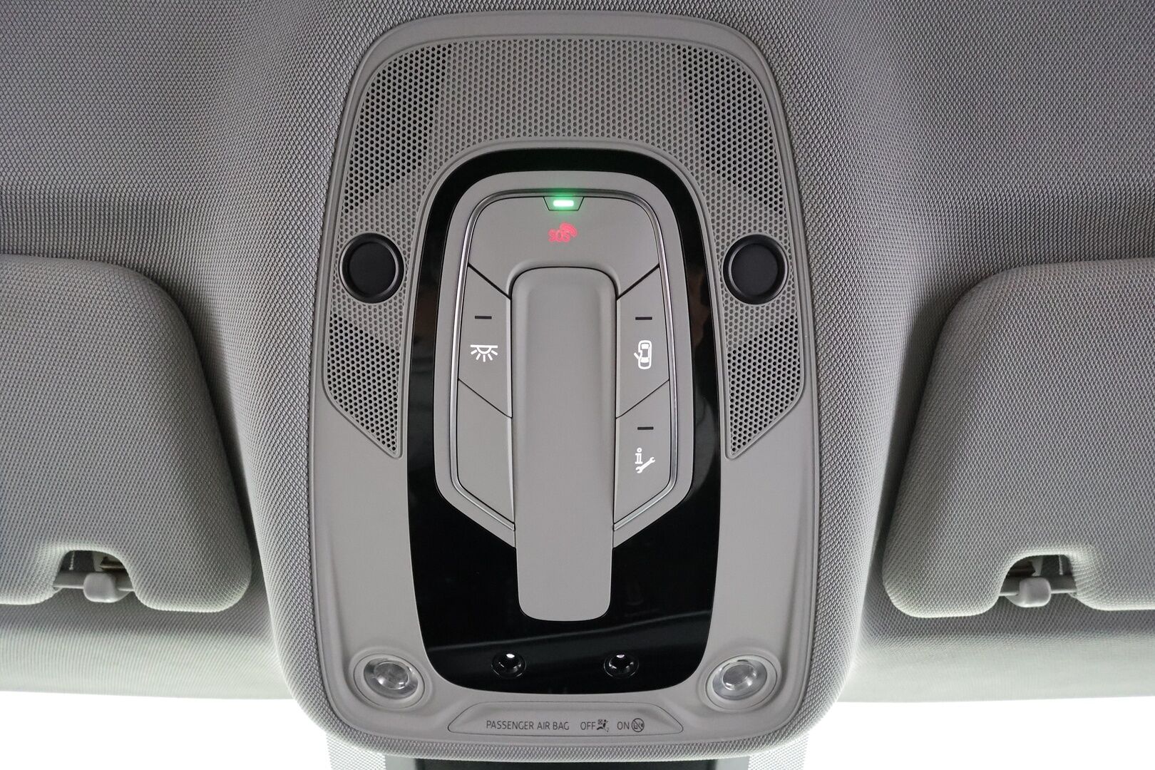 Audi e-tron 2021 Advanced 55 quattro - Akku kuntotarkastettu SoH 95,8% | Kahdet renkaat vanteineen | ACC | P.tutkat | Navi | Ilma-alusta | LED | Koukku | Muistipenkki | Sporttinahat 