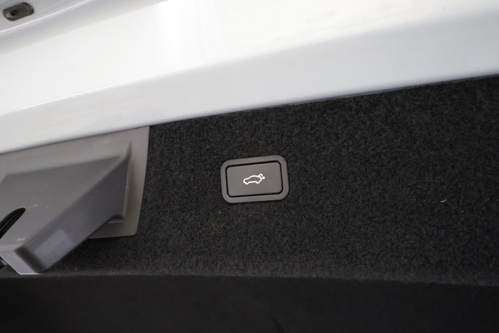 Polestar 4 2025 Long Range Dual motor - | ACC | HUD | Koukku | ILP | 360° | Muistipenkki | Pixel LED | Lasikatto | H&K | Keyless | BLIS | Suomi-auto | Kahdet renkaat aluvanteilla | Merkkihuollettu |