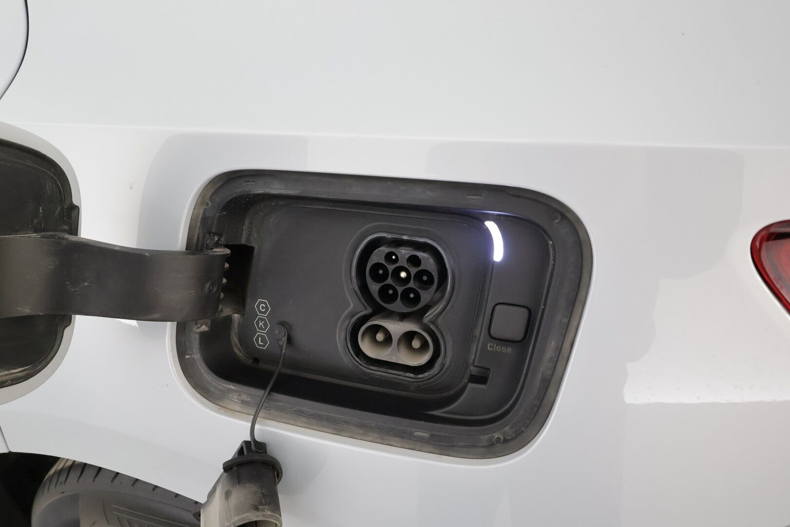 Polestar 4 2025 Long Range Dual motor * ACC / HUD / Koukku / ILP / 360° / Muistipenkki / Pixel LED / Lasikatto / H&K / Keyless / BLIS * - Suomi-auto / Kahdet renkaat aluvanteilla / Merkkihuollettu - HULLUT AVAJAISHULINAT KORKOTARJOUS 3,29 %