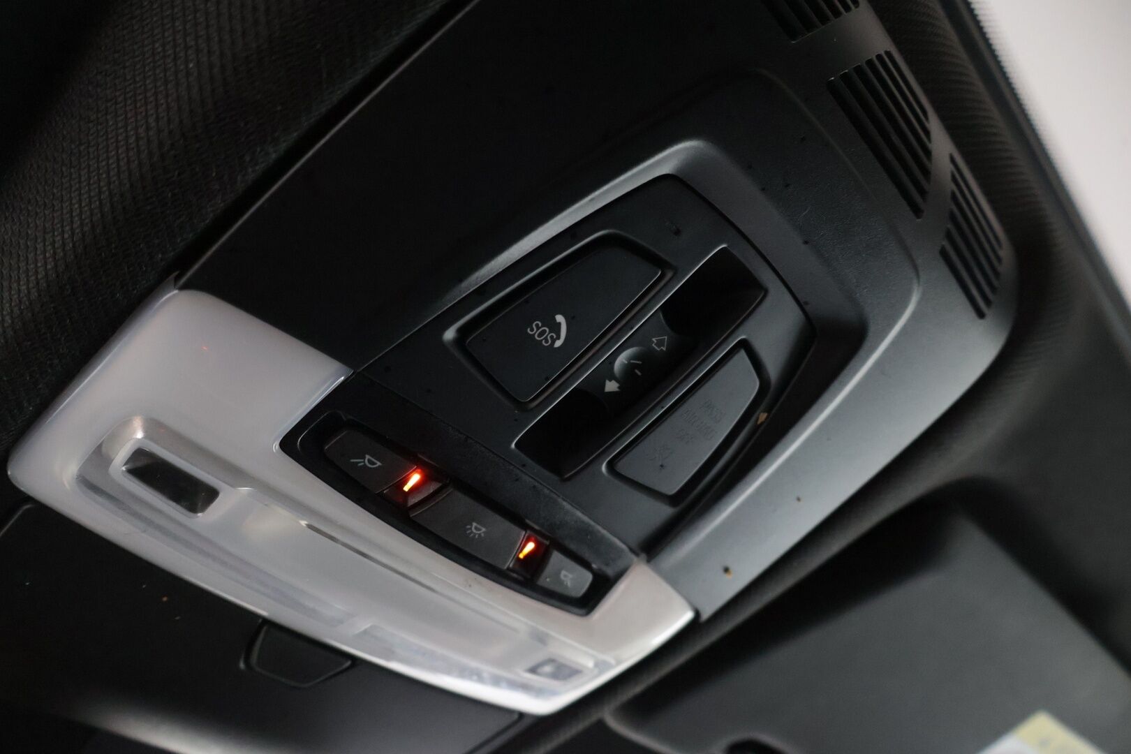 BMW X5 2014 F15 M50d A* Harman/kardon / Comfort access / Comfortnahat / Panorama / Vetokoukku * - 3,99 % KORKOTARJOUS TÄHÄN AUTOON - * Kovilla varusteilla / Tilava / Isosti huollettu *