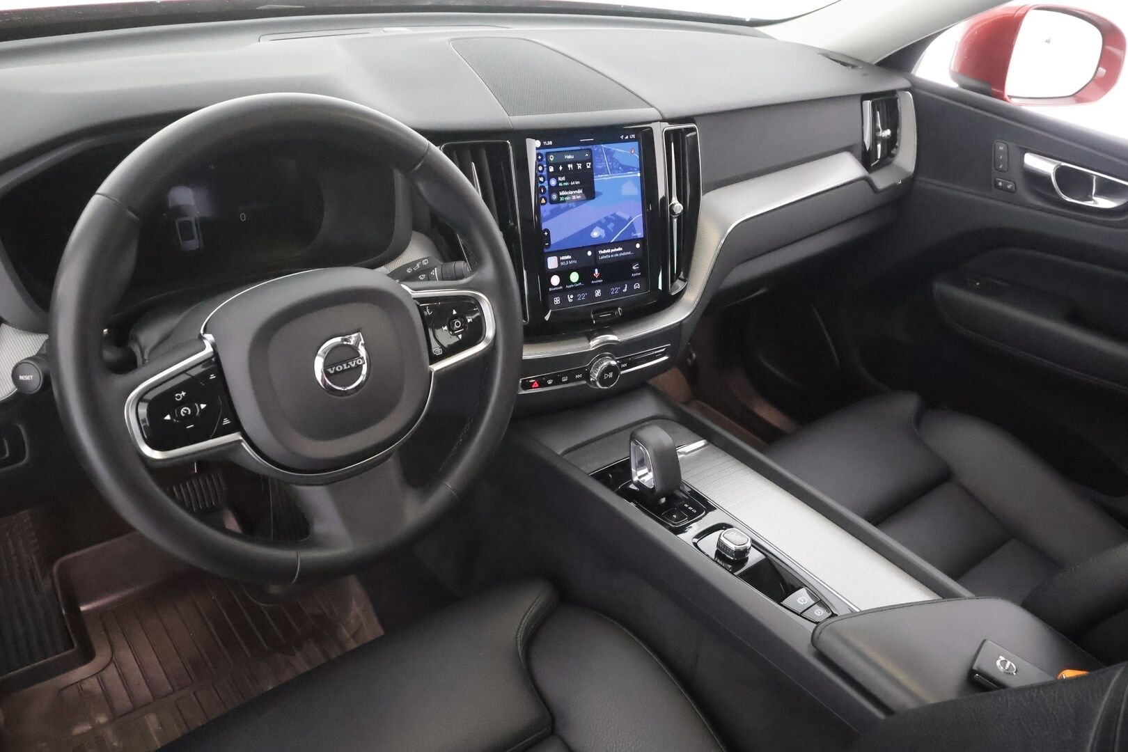 Volvo XC60 2023 T6 AWD Long Range Plus Bright aut - | ACC | Webasto | Panorama | Muistipenkit | Full-LED | P.Kamera | Navi | BLIS | Keyless | Sporttinahat | Sähköluukku | Ratinlämmitin | Facelift | Merkkihuollettu |
