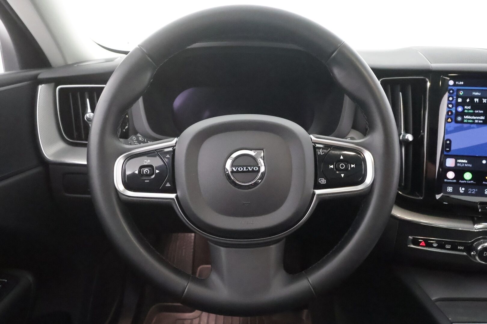 Volvo XC60 2023 T6 AWD Long Range Plus Bright aut - | ACC | Webasto | Panorama | Muistipenkit | Full-LED | P.Kamera | Navi | BLIS | Keyless | Sporttinahat | Sähköluukku | Ratinlämmitin | Facelift | Merkkihuollettu |