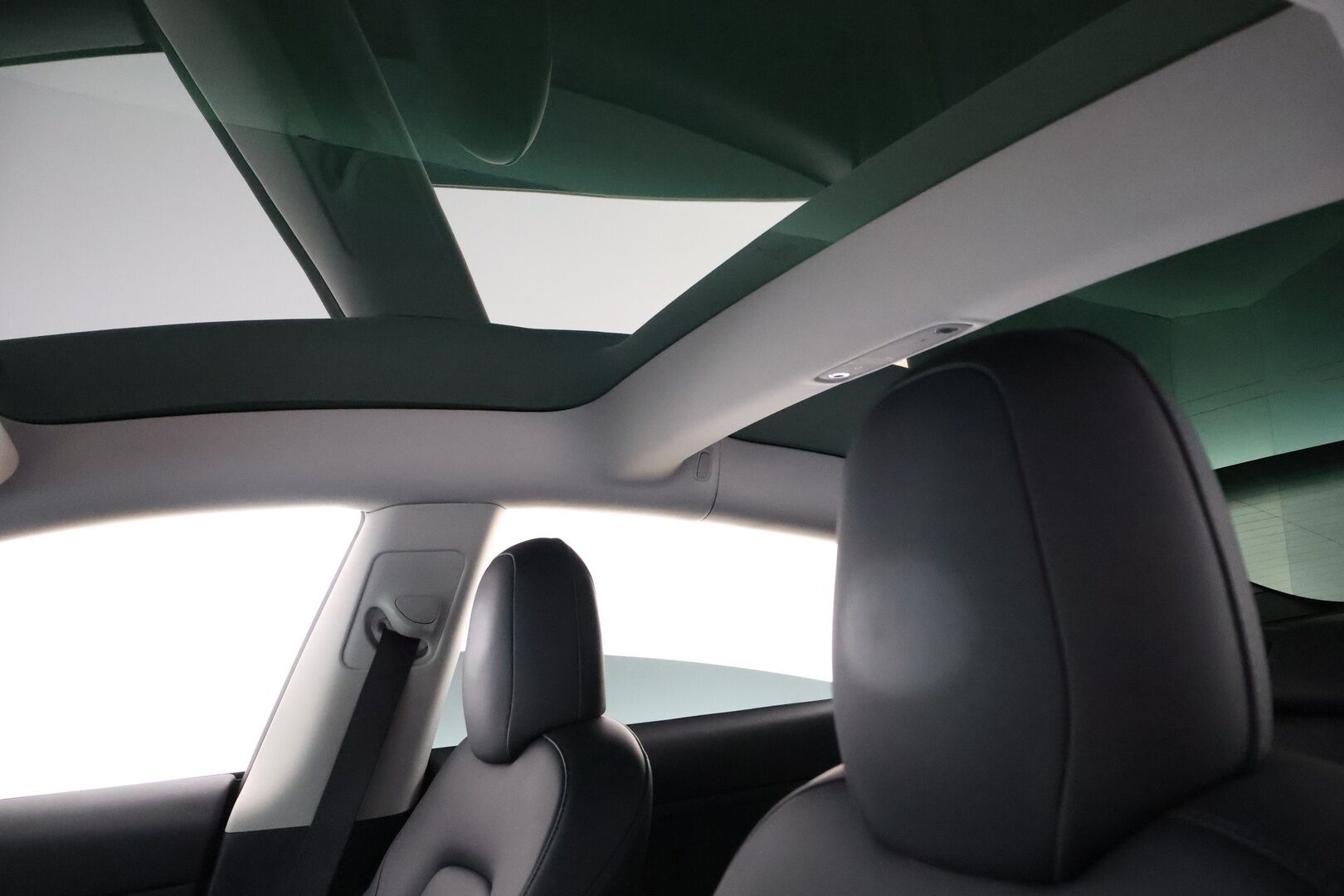 Tesla Model 3 2021 Model 3 Sedan (AA) 4ov - Lämpöpumppu / Adapt.Vakkari / Autopilot / Premium Audio / BLIS / Nahkapenkit / Lasikatto / Juuri saapunut Tampereelle!