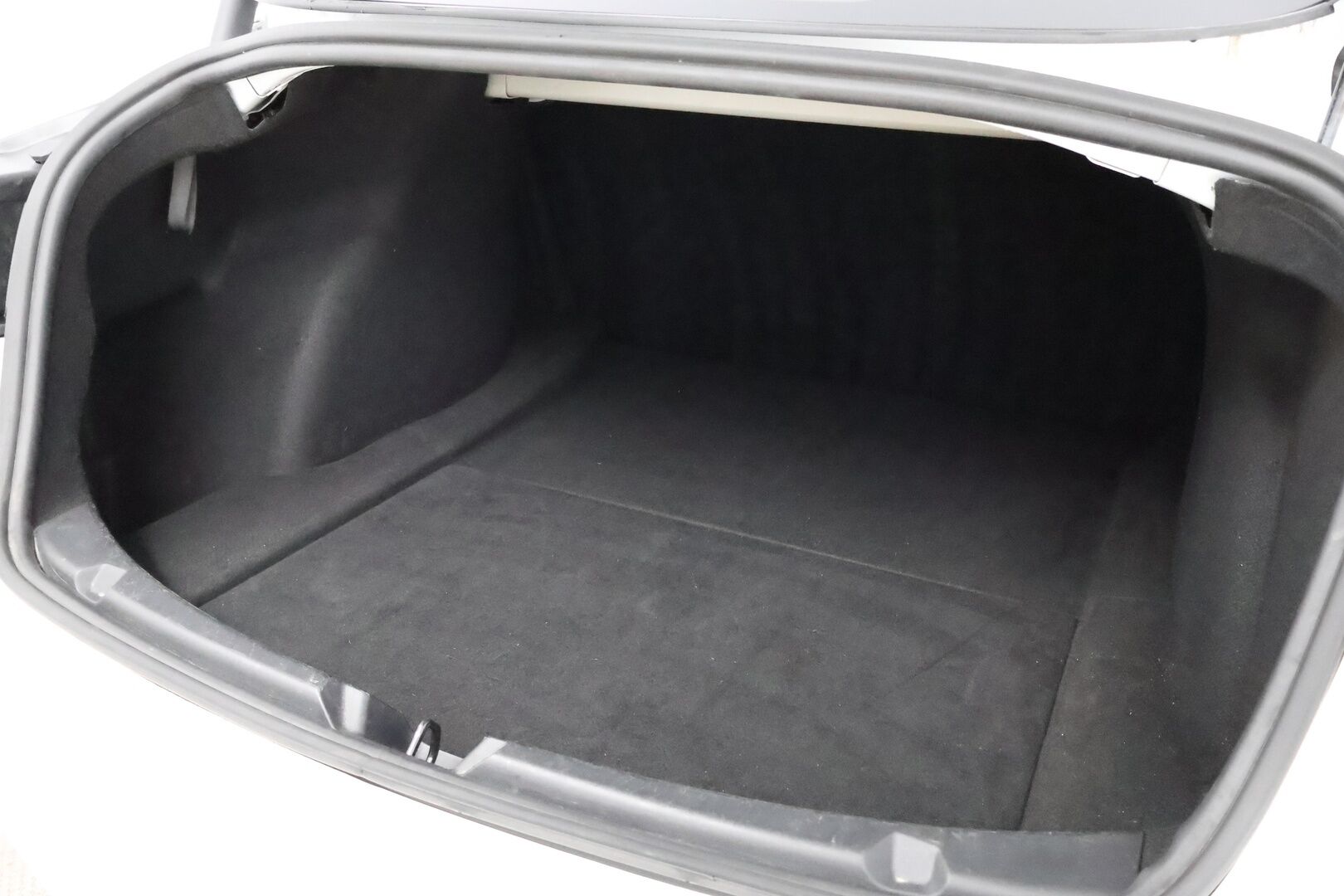 Tesla Model 3 2021 Model 3 Sedan (AA) 4ov - Lämpöpumppu / Adapt.Vakkari / Autopilot / Premium Audio / BLIS / Nahkapenkit / Lasikatto / Juuri saapunut Tampereelle!