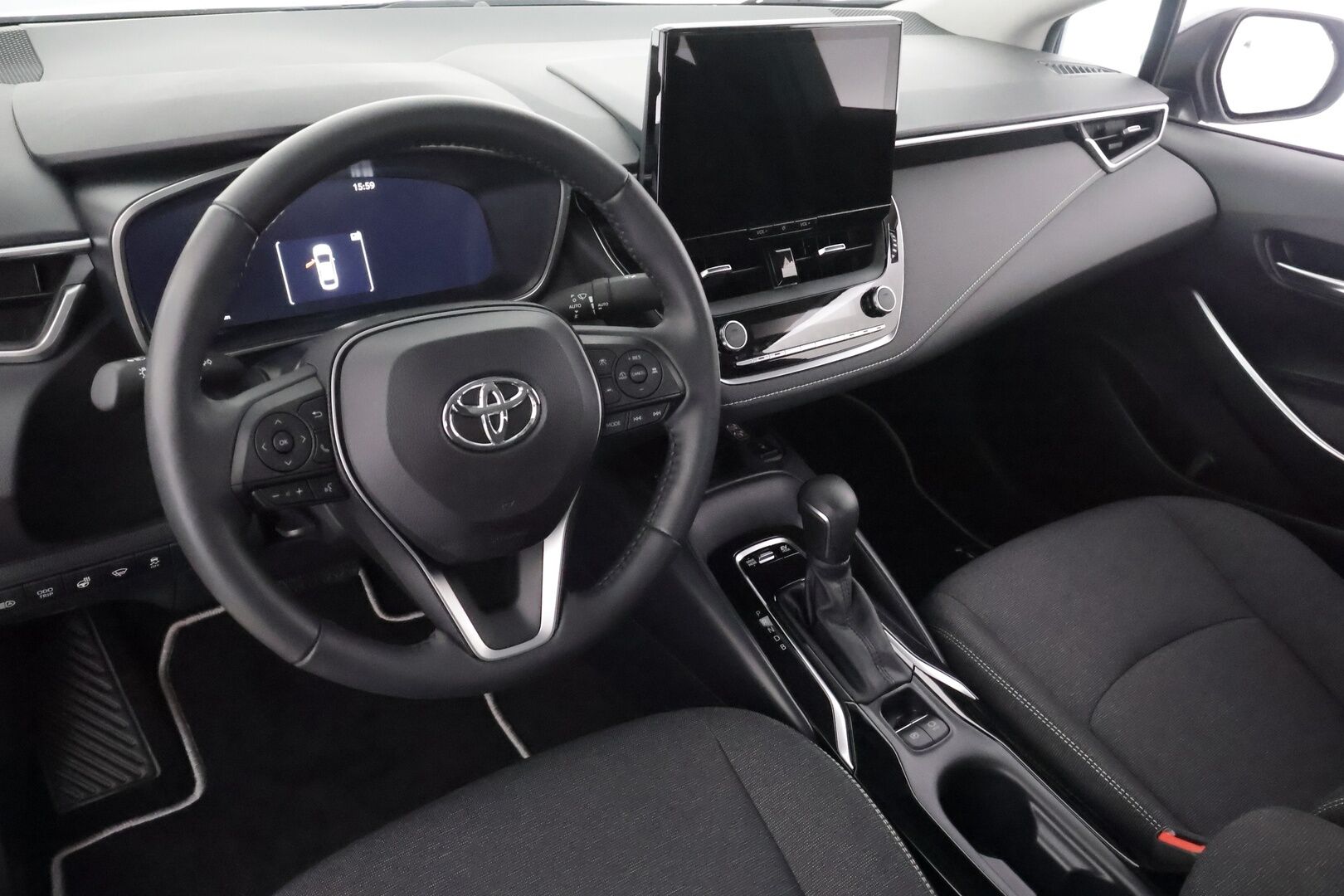 Toyota Corolla 2025 Sedan 1,8 Hybrid Active Plus - | ACC | Digimittaristo | Navi | P.kamera ja tutkat | Keyless | LDA | RSA | PDA | Lohko+sisälämmitin | Lämm. ratti | 1-om suomiauto | Merkkihuollettu |