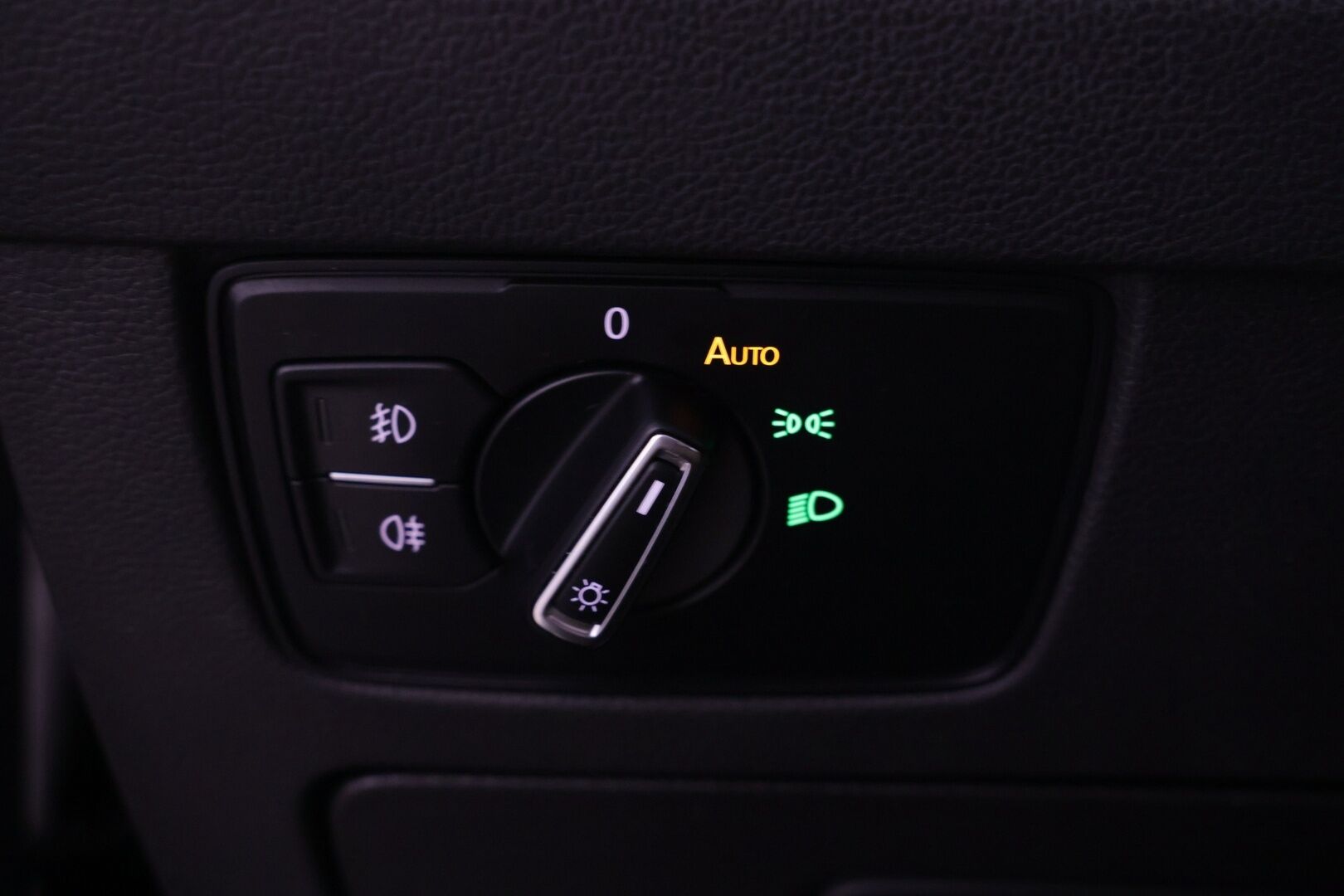 Volkswagen Passat 2018 Variant Alltrack 2,0 TSI 162 kW 4MOTION DSG Winter Edition - ACC | Webasto | Matrix-Ledit | Digimittaristo | Kattoluukku | Nahkapenkit | 3-alue ilmastointi | Vetokoukku | Sähkökontti |