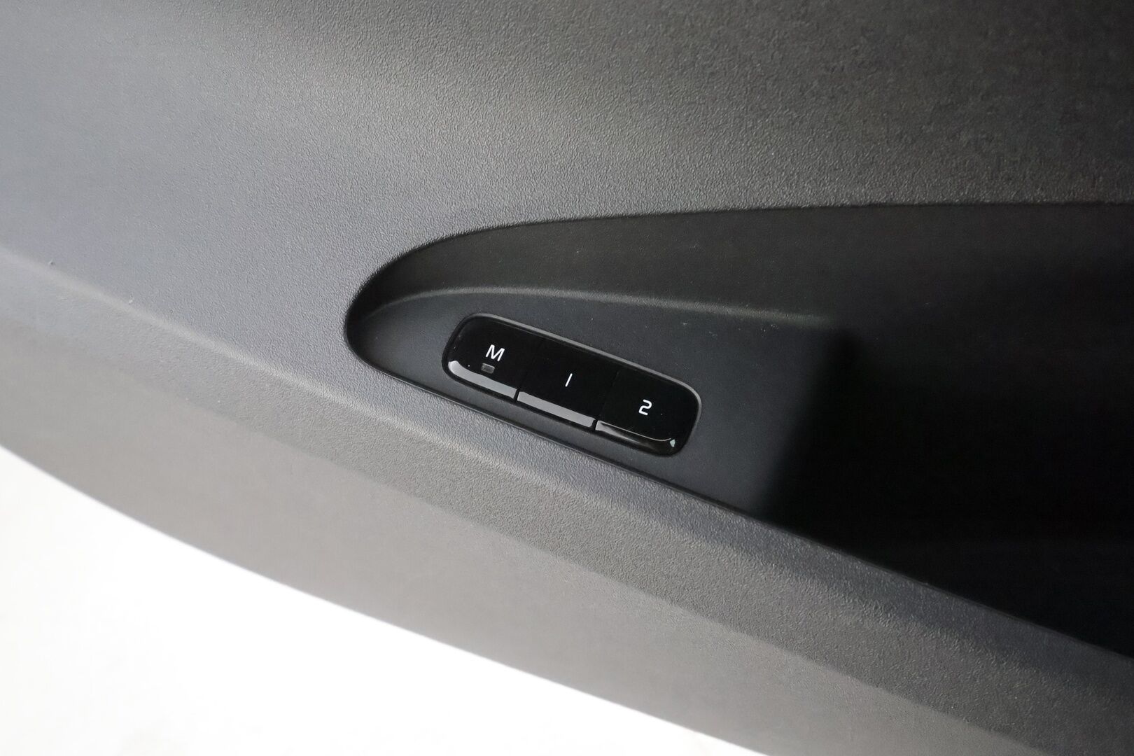 Polestar 2 2021 Launch Edition Performance, 300kW, 78kWh - | Pilot&Plus | ACC | Koukku | Pixel-LED | 2x Polestar alut | 360° | Harman/Kardon | Muistipenkki | Lasikatto | Sporttipenkit | Keyless | Merkkihuollot | 