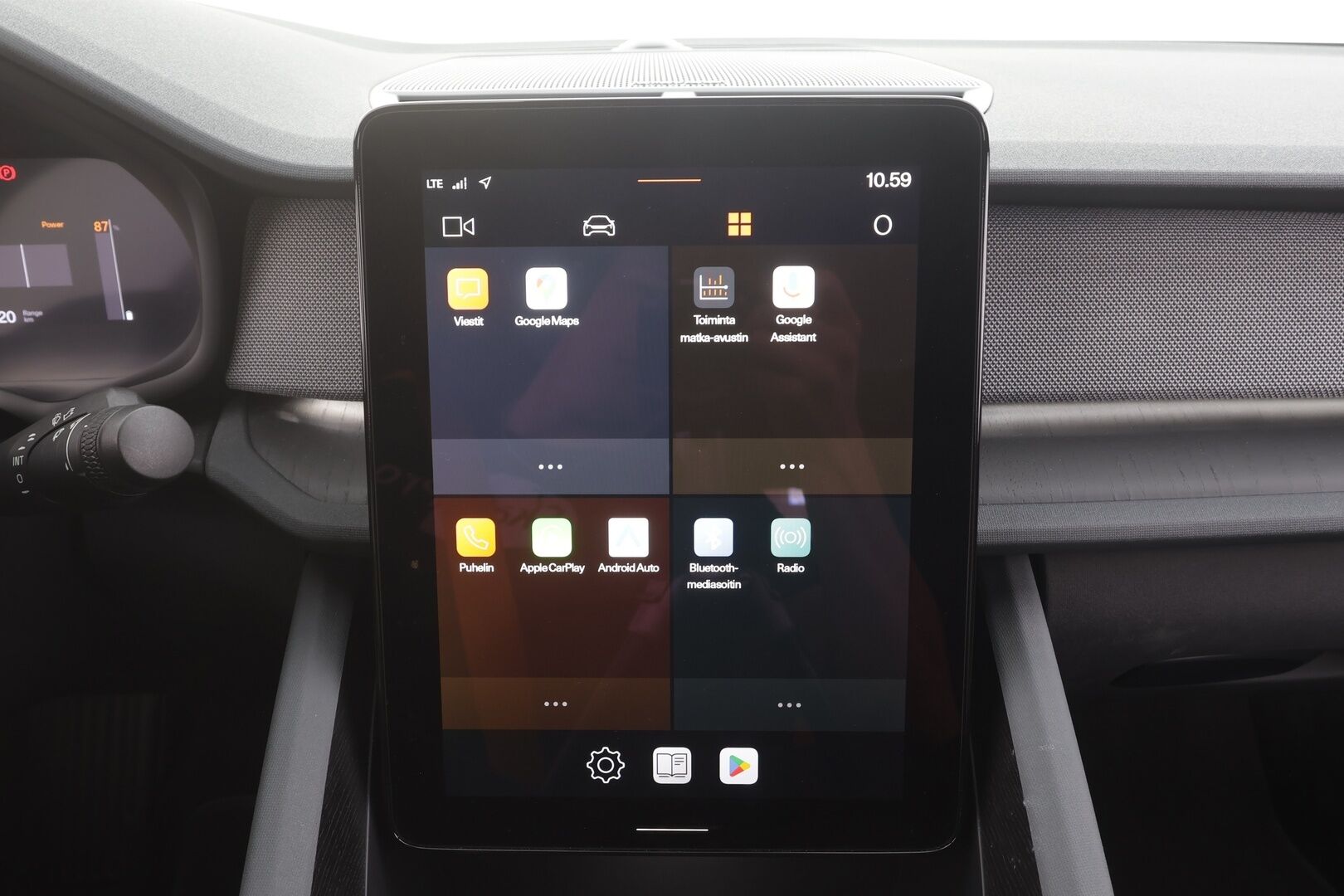Polestar 2 2021 Launch Edition Performance, 300kW, 78kWh - | Pilot&Plus | ACC | Koukku | Pixel-LED | 2x Polestar alut | 360° | Harman/Kardon | Muistipenkki | Lasikatto | Sporttipenkit | Keyless | Merkkihuollot | 