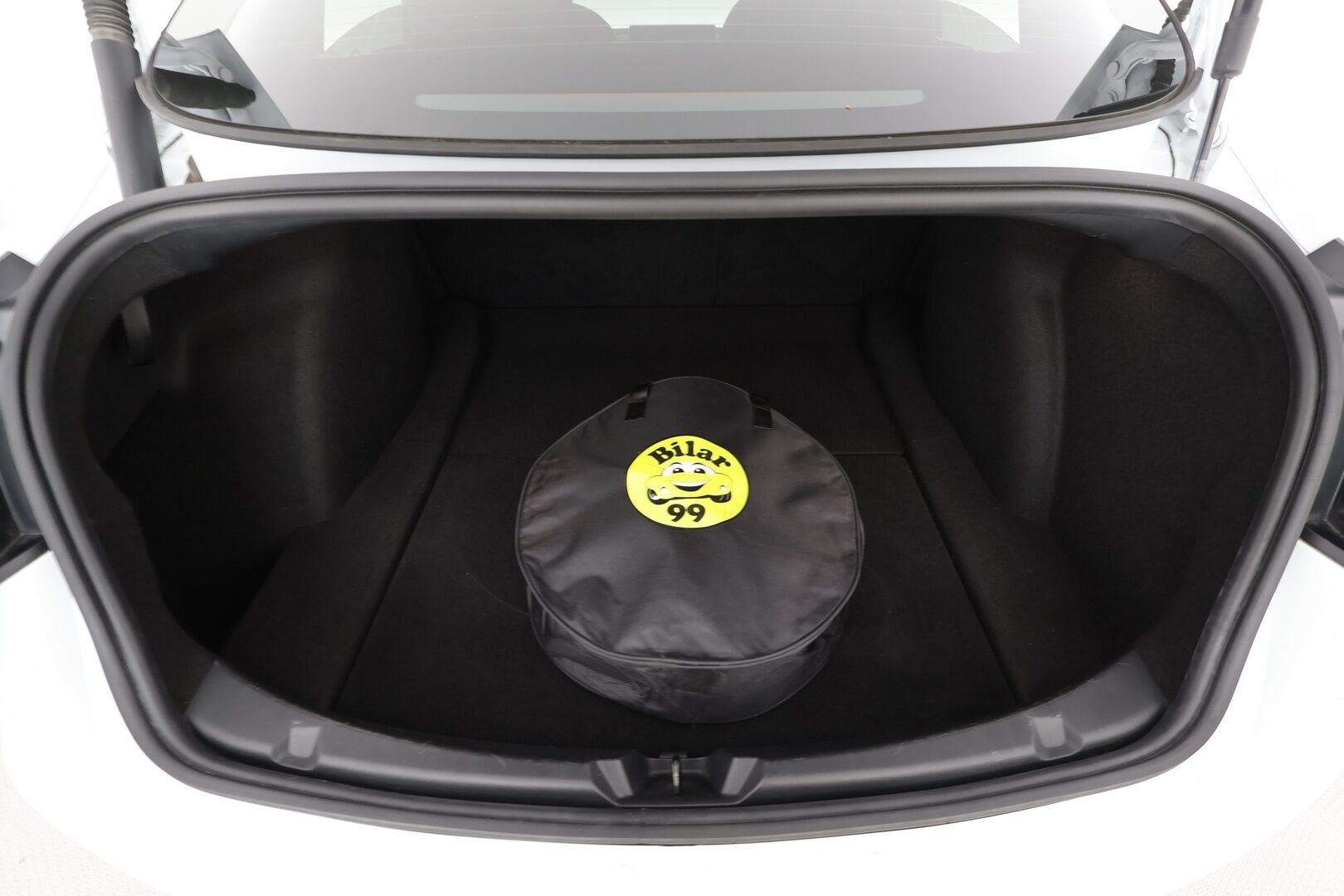 Tesla Model 3 2022 Long Range * Koukku / ILP / ACC / Matrix-LED / P.kamera / Muistipenkki / Premium Audio / Navi / Kaistavahti / Keyless * - Akku kuntotarkastettu / 2x Latauskaapelit / Kahdet renkaat