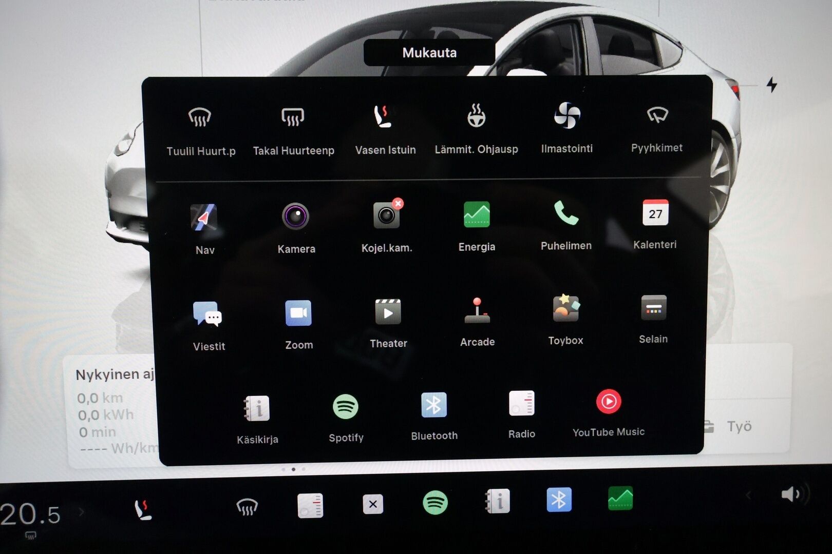 Tesla Model 3 2022 Long Range * Koukku / ILP / ACC / Matrix-LED / P.kamera / Muistipenkki / Premium Audio / Navi / Kaistavahti / Keyless * - Akku kuntotarkastettu / 2x Latauskaapelit / Kahdet renkaat