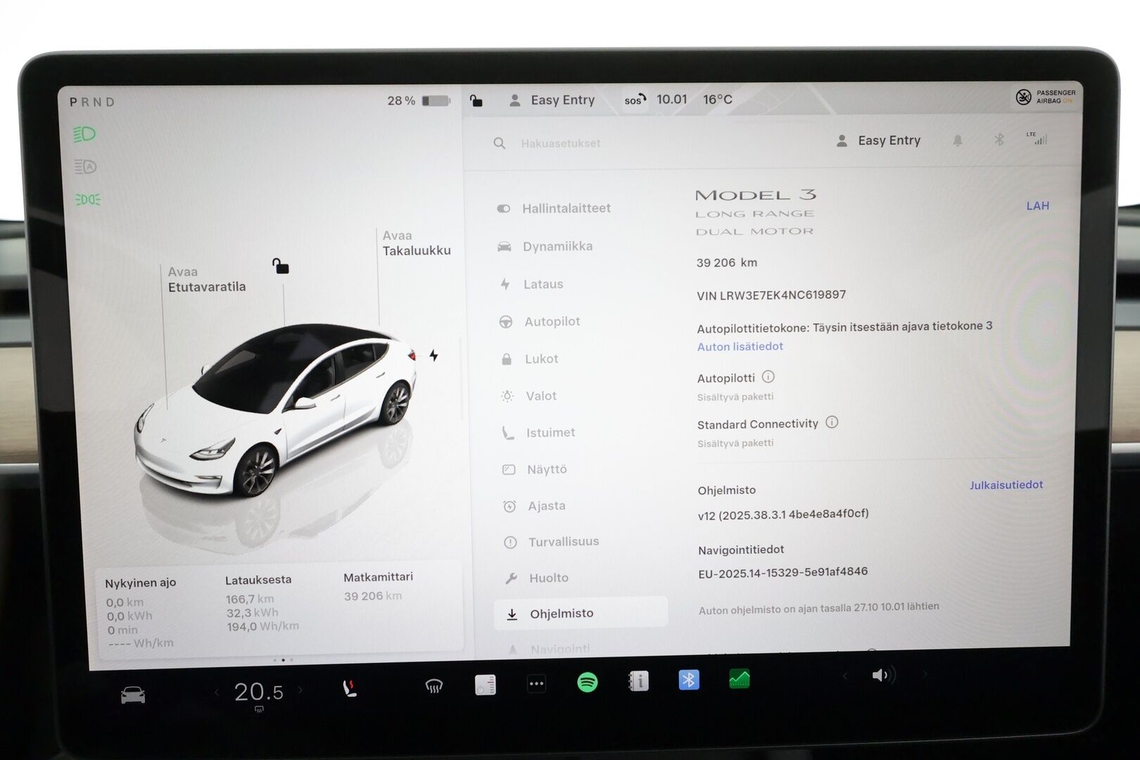 Tesla Model 3 2022 Long Range * Koukku / ILP / ACC / Matrix-LED / P.kamera / Muistipenkki / Premium Audio / Navi / Kaistavahti / Keyless * - Akku kuntotarkastettu / 2x Latauskaapelit / Kahdet renkaat