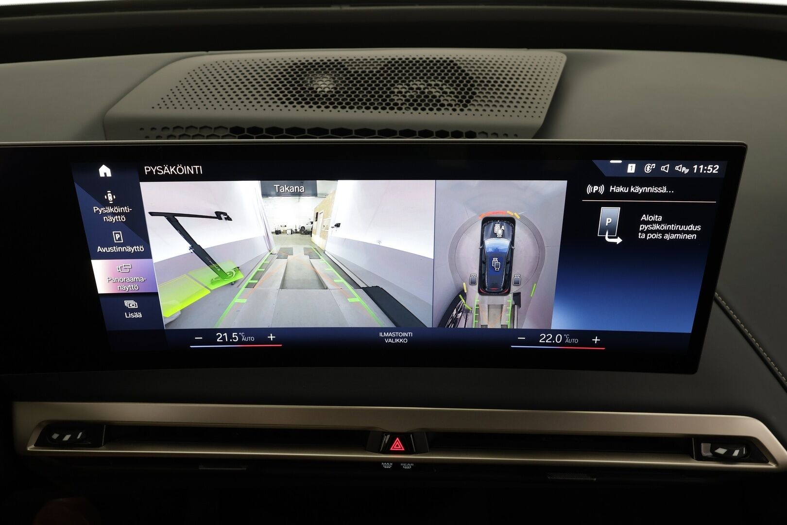BMW iX 2022 xDrive50 - | ACC | Lisälämmitin | Koukku | B&W| Laser Light | HUD | Ilma-alusta | Softclose | Sky Lounge | Widescreen | 360-Kamera | Ilmastoidut muisti nahat | Comfort Access | Merkkihuollettu |