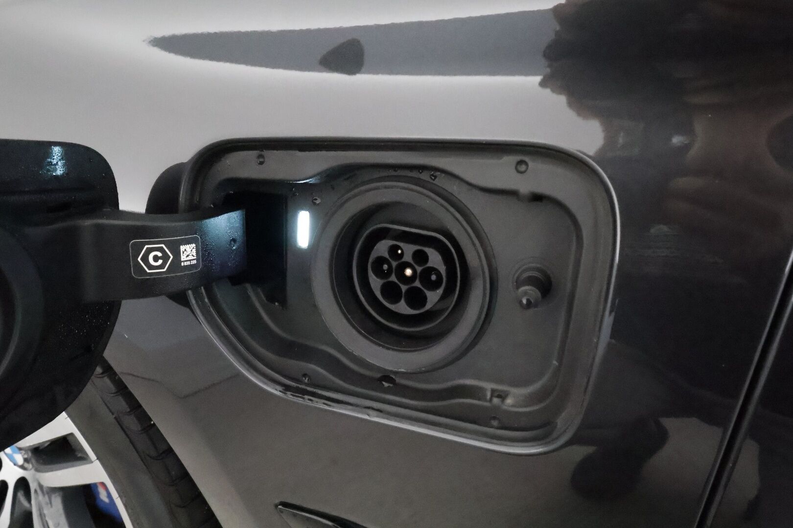 BMW 530E 2021 G31 Touring 530e xDrive * Adapt.Vakkari / Laser LED / Harman & Kardon / Muistipenkit Hieronnalla / 360-Kamera / Comfort Access - Akku kuntotarkastettu SoH 98,6& / Ilmastoidut Sporttinahat / Supervarusteet!!