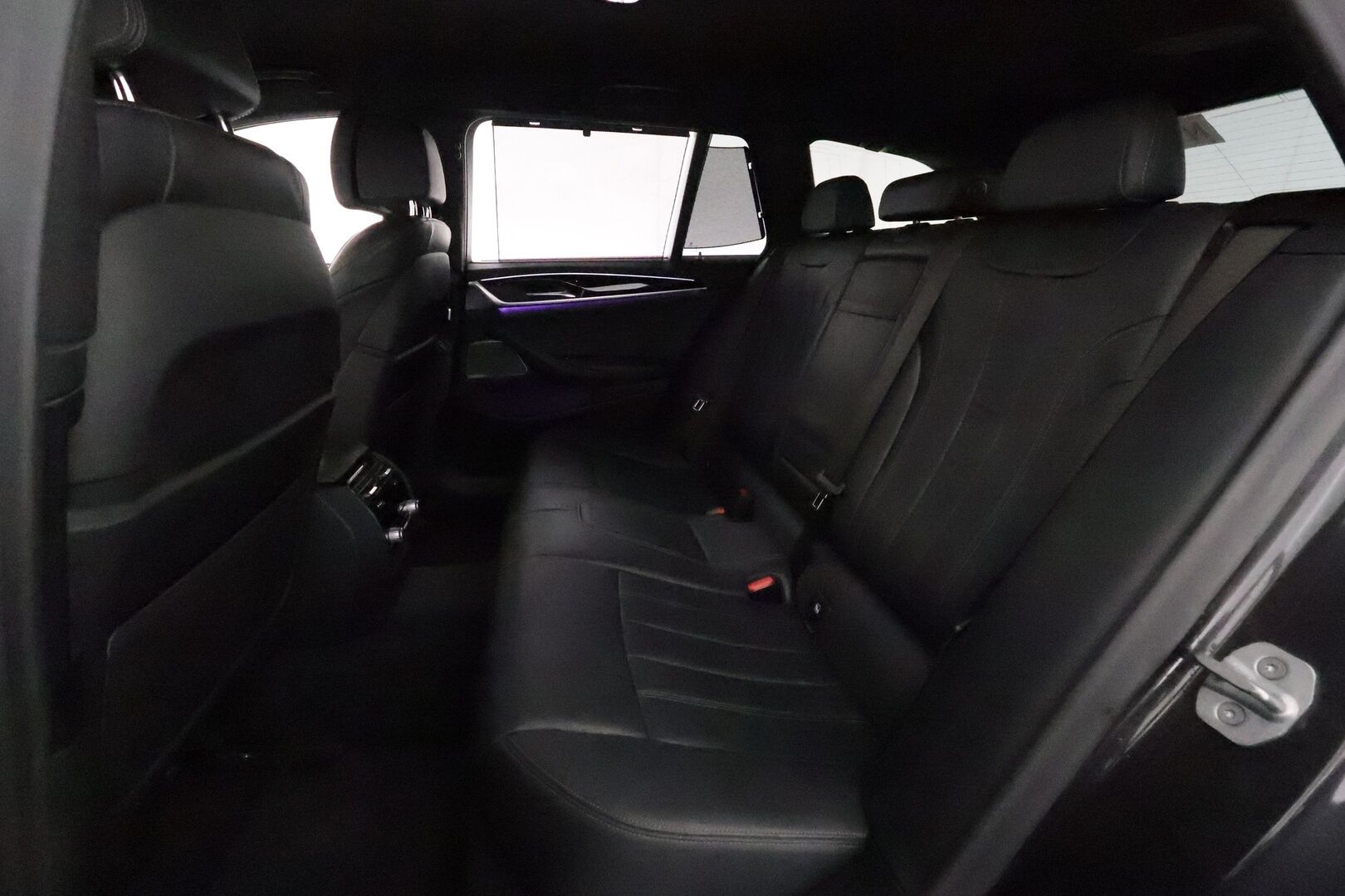 BMW 530E 2021 G31 Touring 530e xDrive * Adapt.Vakkari / Laser LED / Harman & Kardon / Muistipenkit Hieronnalla / 360-Kamera / Comfort Access - Akku kuntotarkastettu SoH 98,6& / Ilmastoidut Sporttinahat / Supervarusteet!!